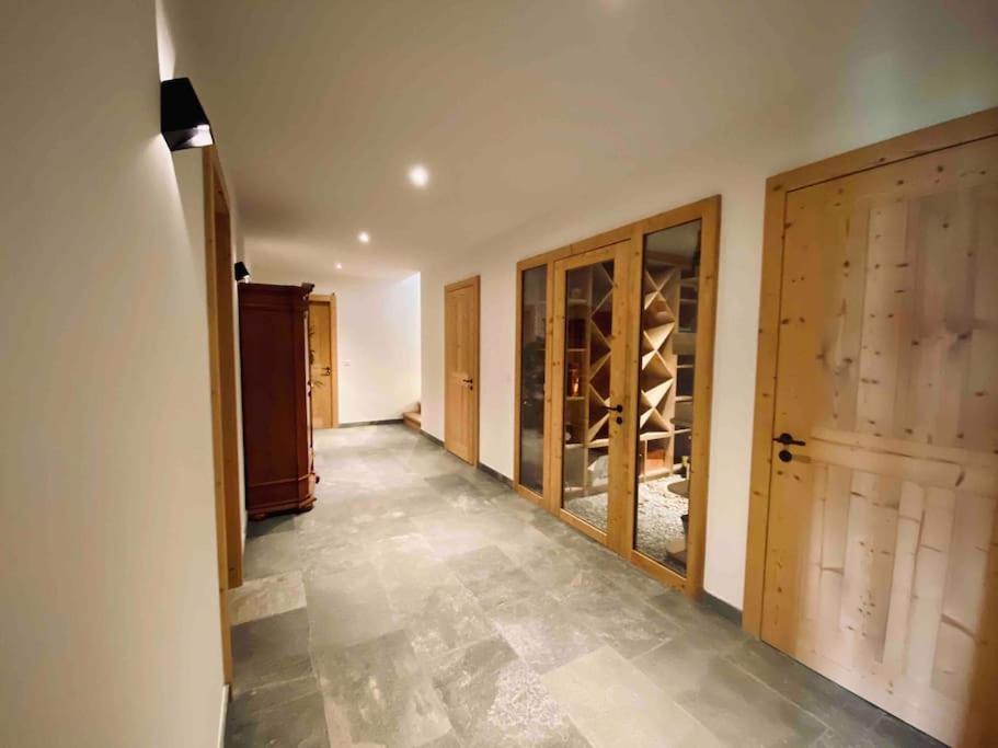 Chalet VG stunning view, Sauna & Jacuzzi by Jolidi