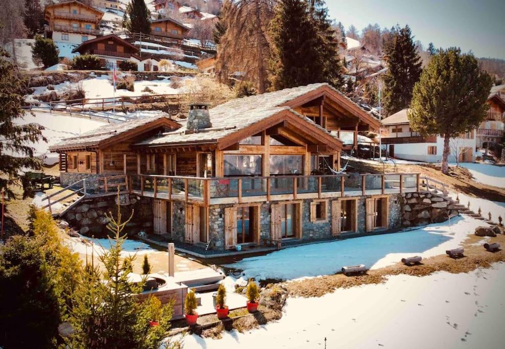 Chalet VG stunning view, Sauna & Jacuzzi by Jolidi