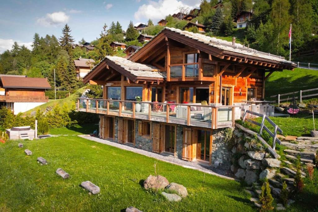 Chalet VG stunning view, Sauna & Jacuzzi by Jolidi