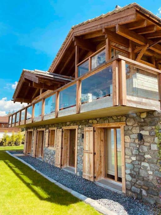 Chalet VG stunning view, Sauna & Jacuzzi by Jolidi