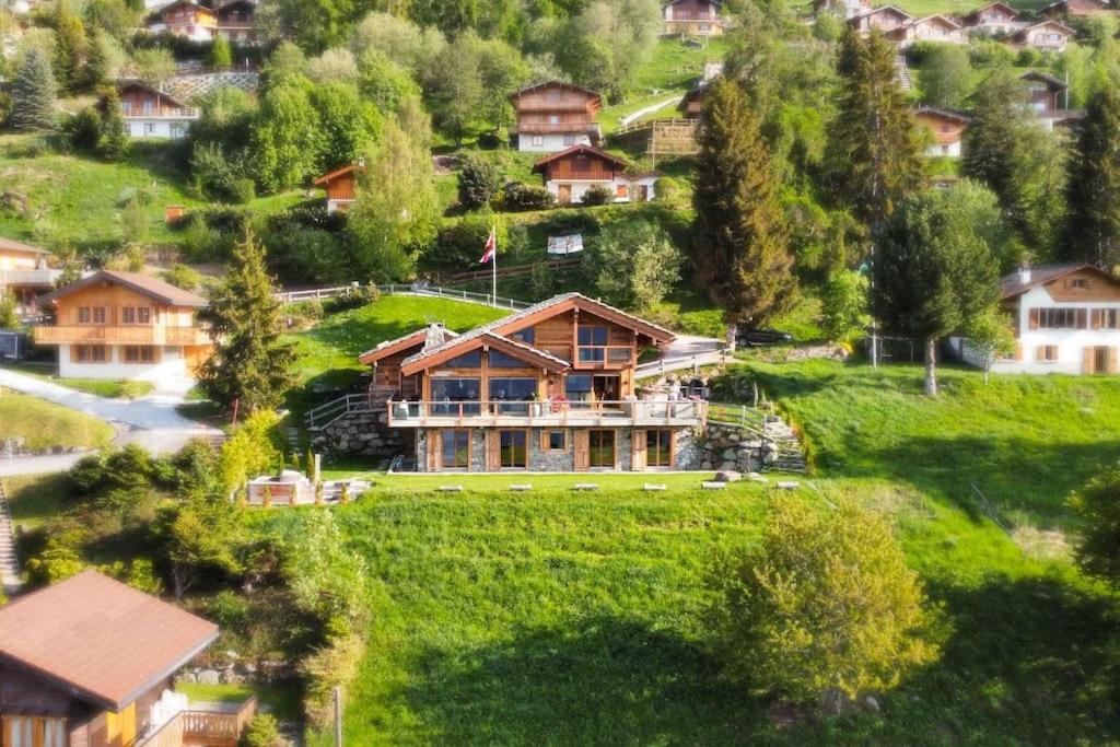Chalet VG stunning view, Sauna & Jacuzzi by Jolidi