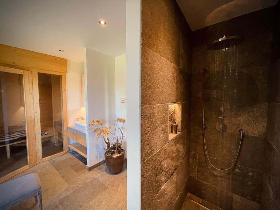 Chalet VG stunning view, Sauna & Jacuzzi by Jolidi