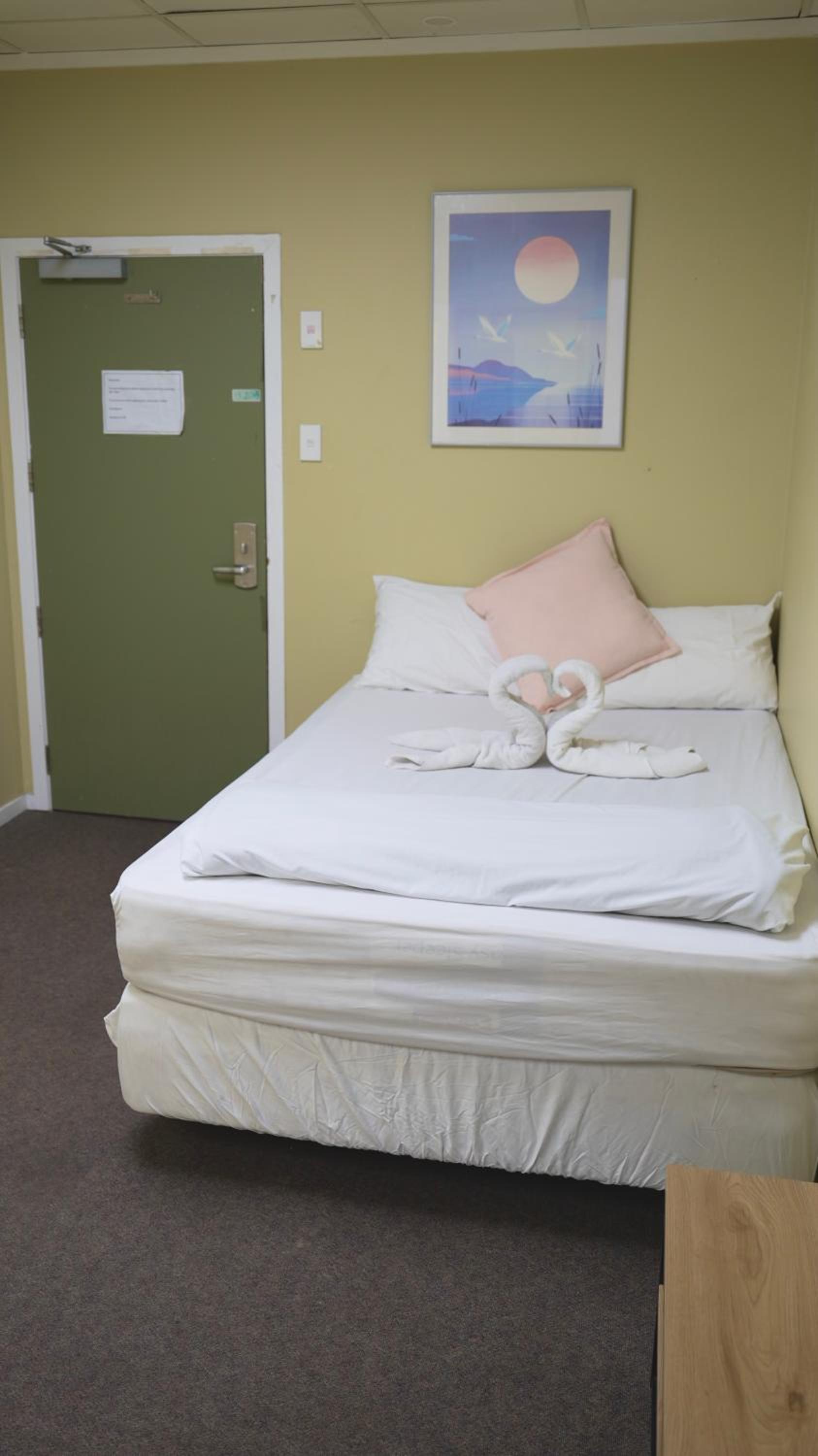 Silverfern Backpackers