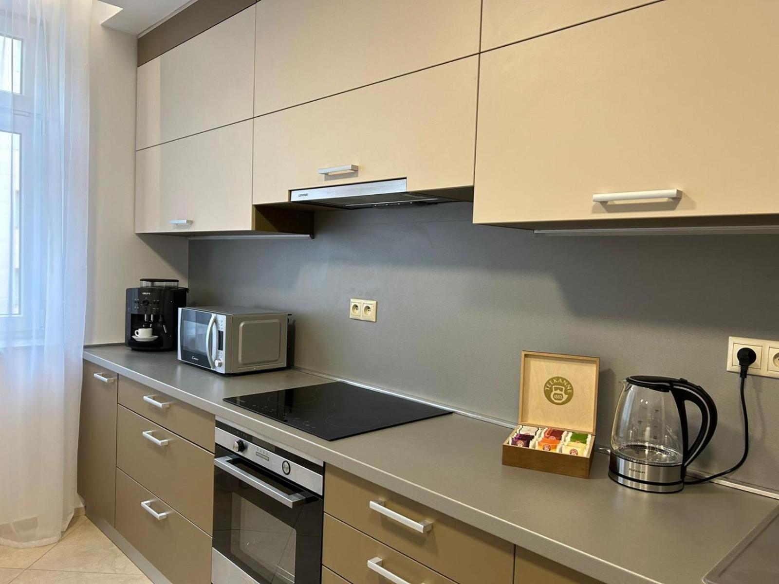 LEO Apartment FREE PARKING - President Palace