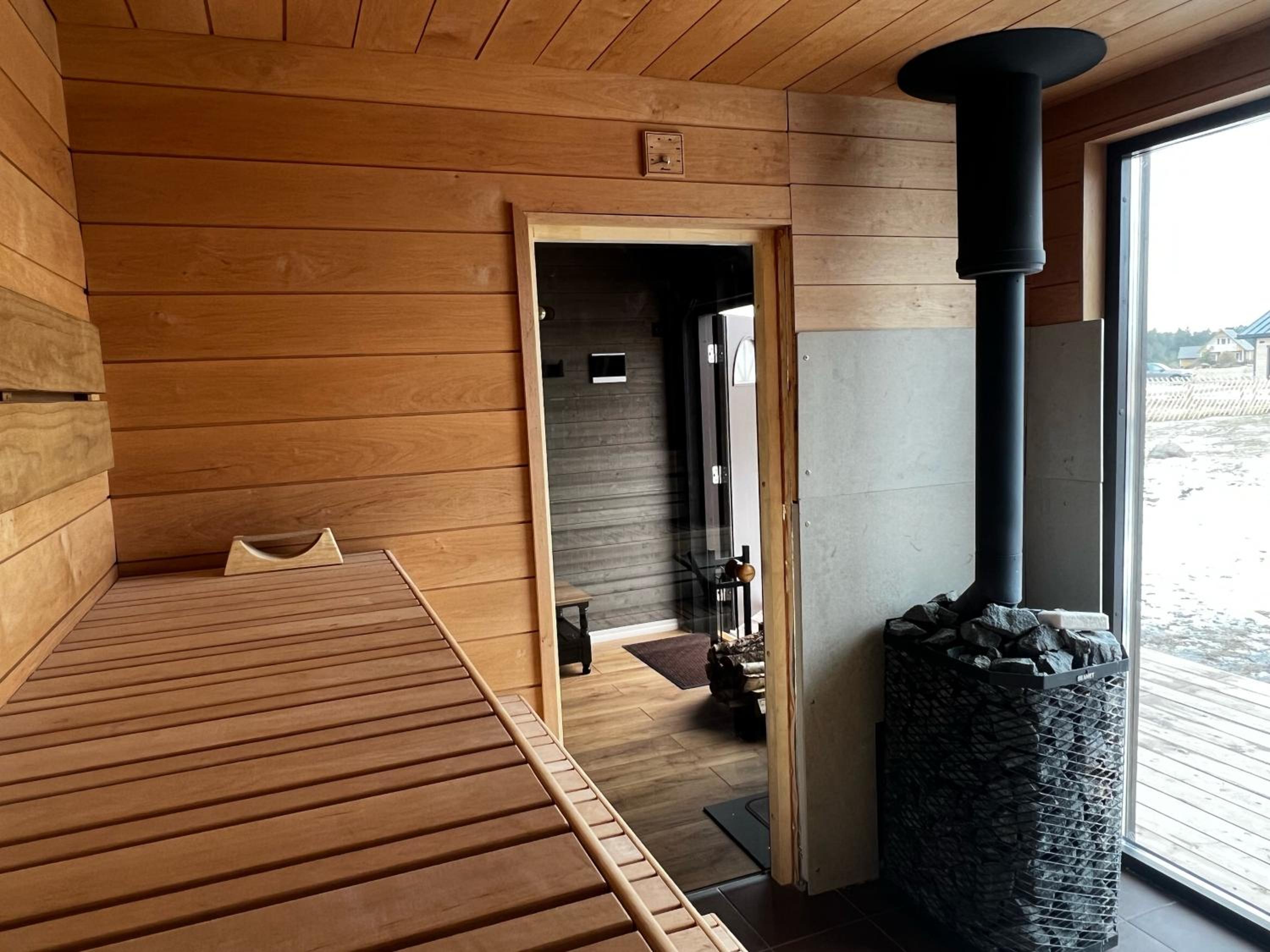 Spithamn Village House & Private Sauna Retreat