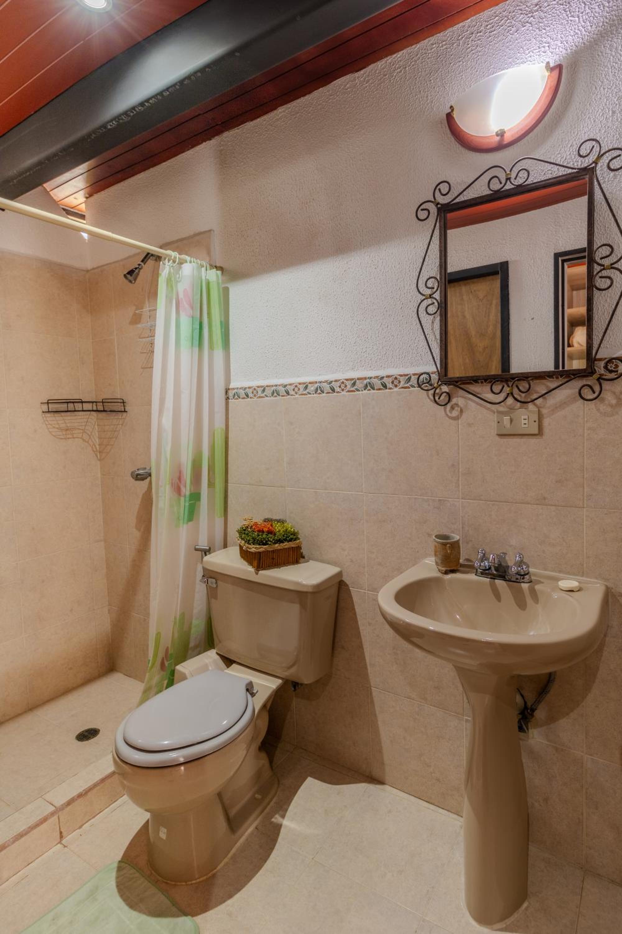 Hermoza casa en la colonia Tovar