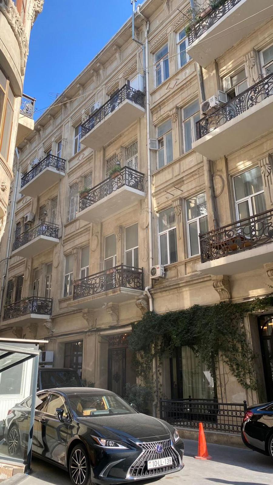 Gazelli's Building