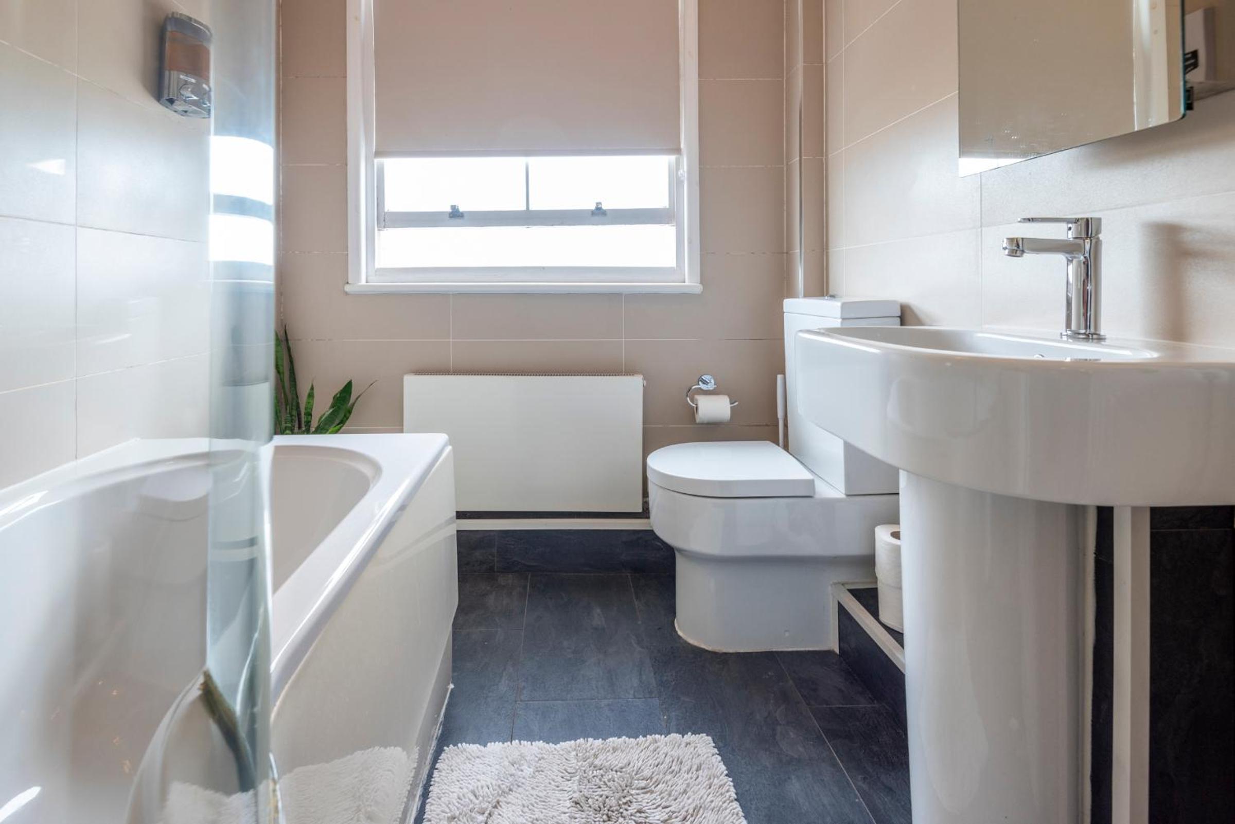 Double in Notting Hill, Private Minibar & Coffee