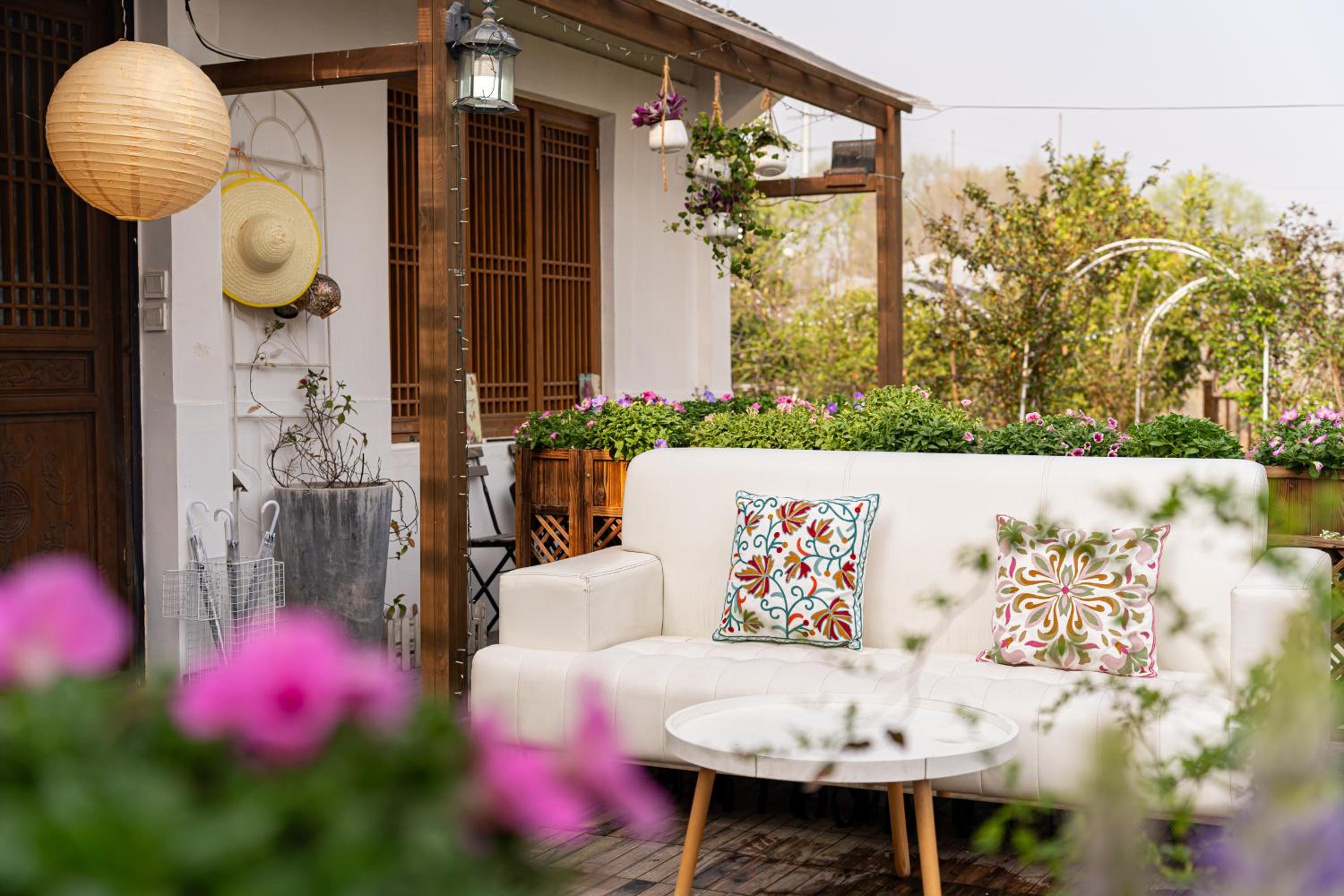 Shanghai Riverview Vacation Villa