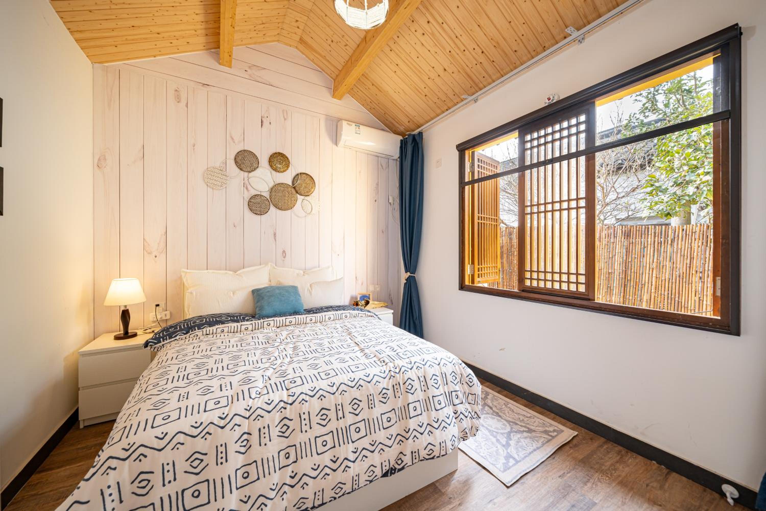 Shanghai Riverview Vacation Villa