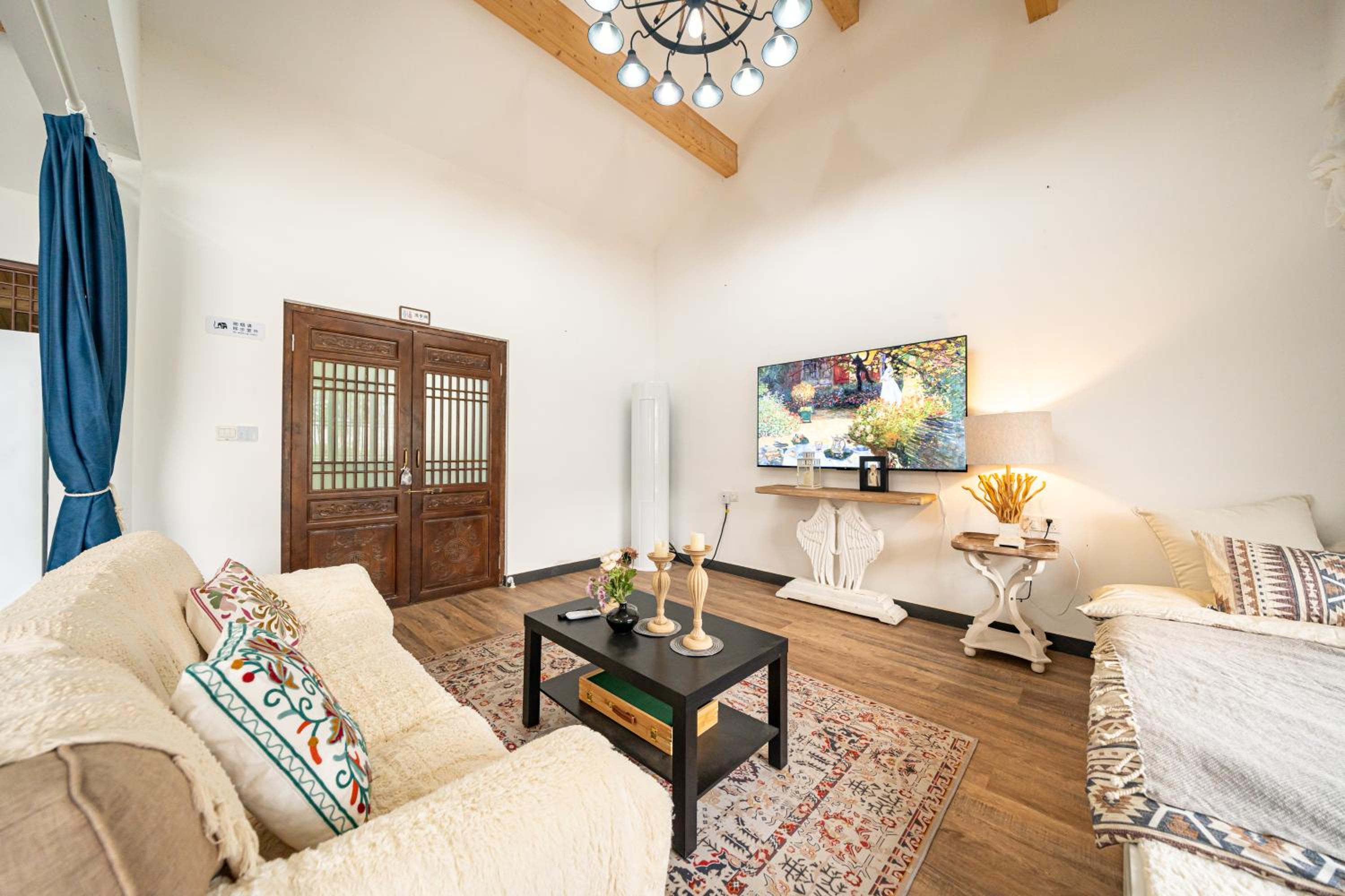 Shanghai Riverview Vacation Villa