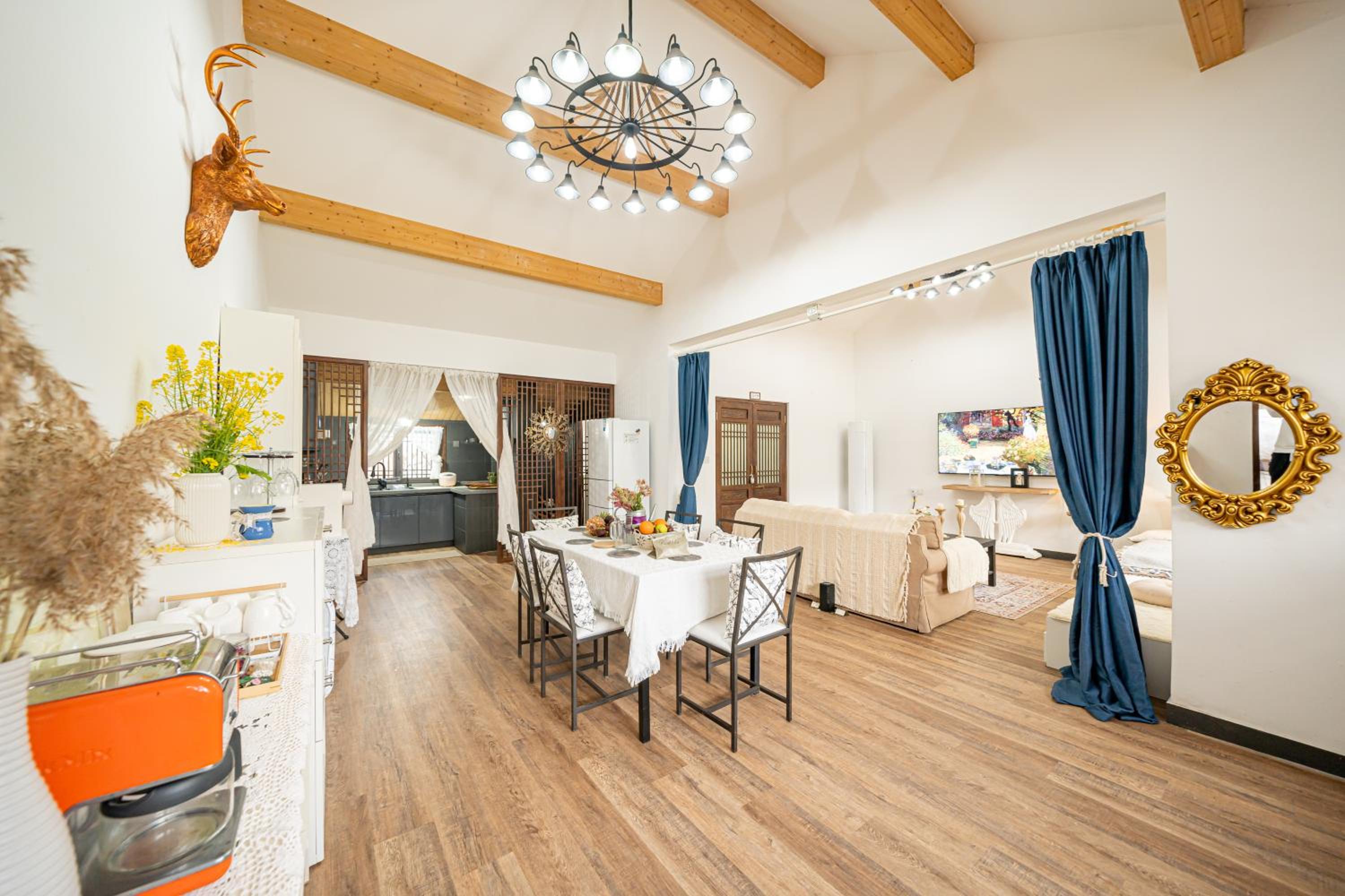 Shanghai Riverview Vacation Villa