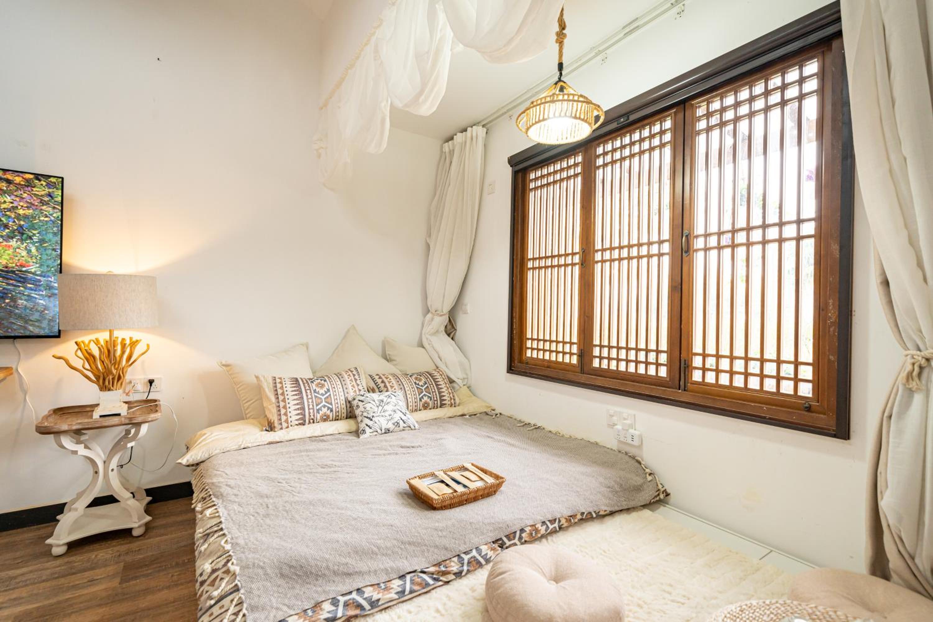 Shanghai Riverview Vacation Villa