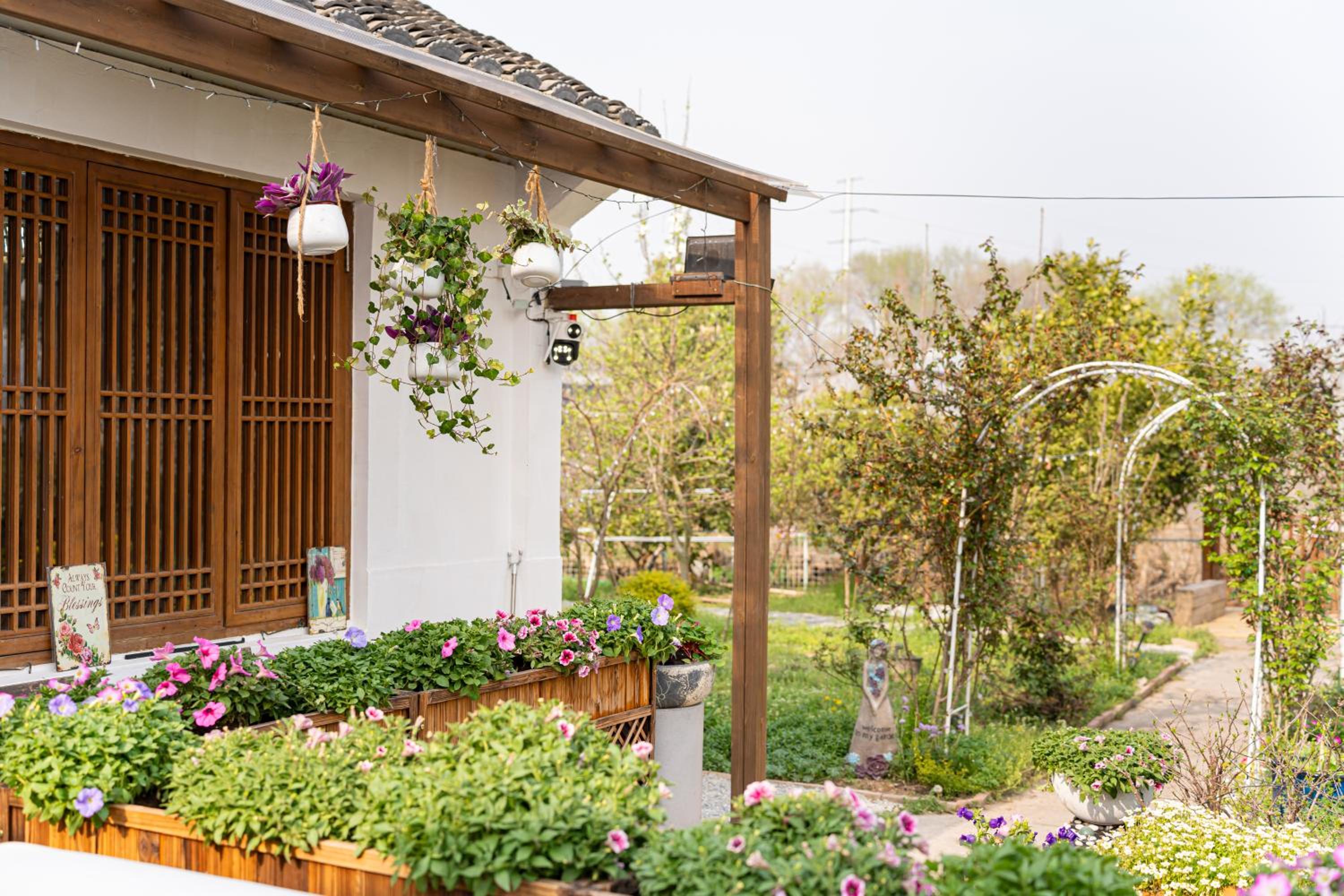 Shanghai Riverview Vacation Villa
