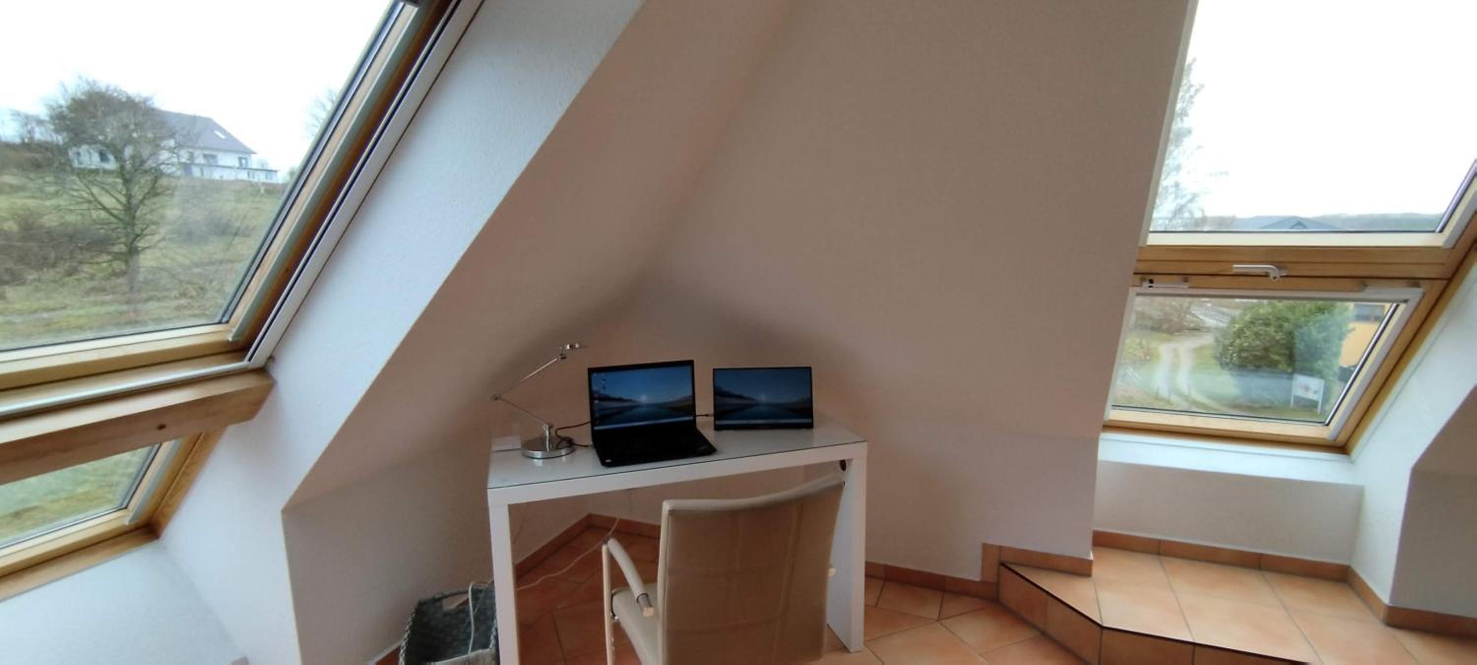 Traumblick und Komfort - lichtdurchflutete 85 qm Wohnung nahe Südstrand Göhren inklusive Schwimmbad und Sauna im AHOI Sellin