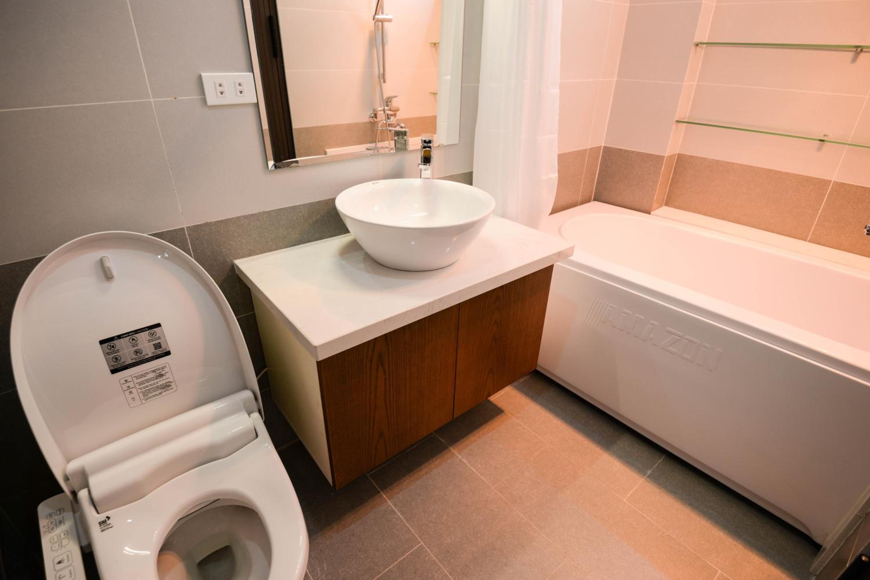 Wendy luxury apartment Linh Lang