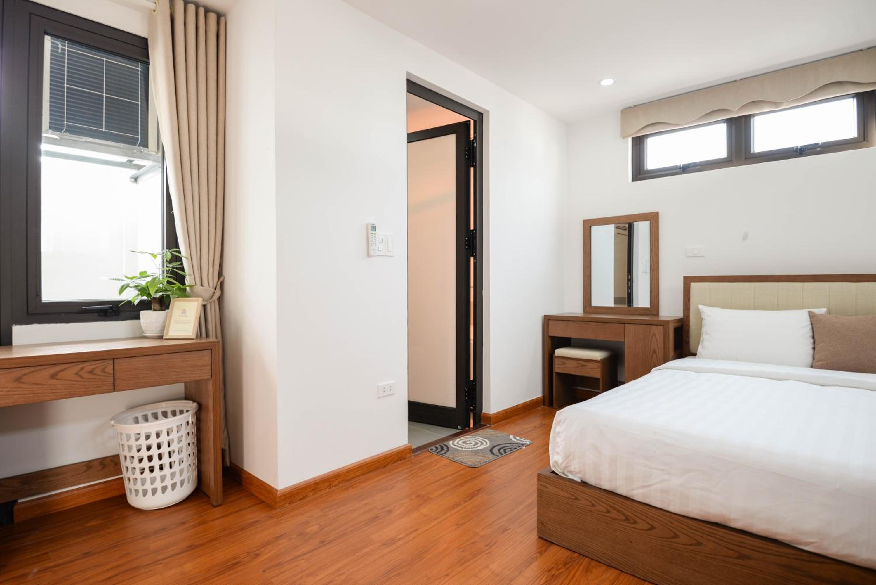 Wendy luxury apartment Linh Lang