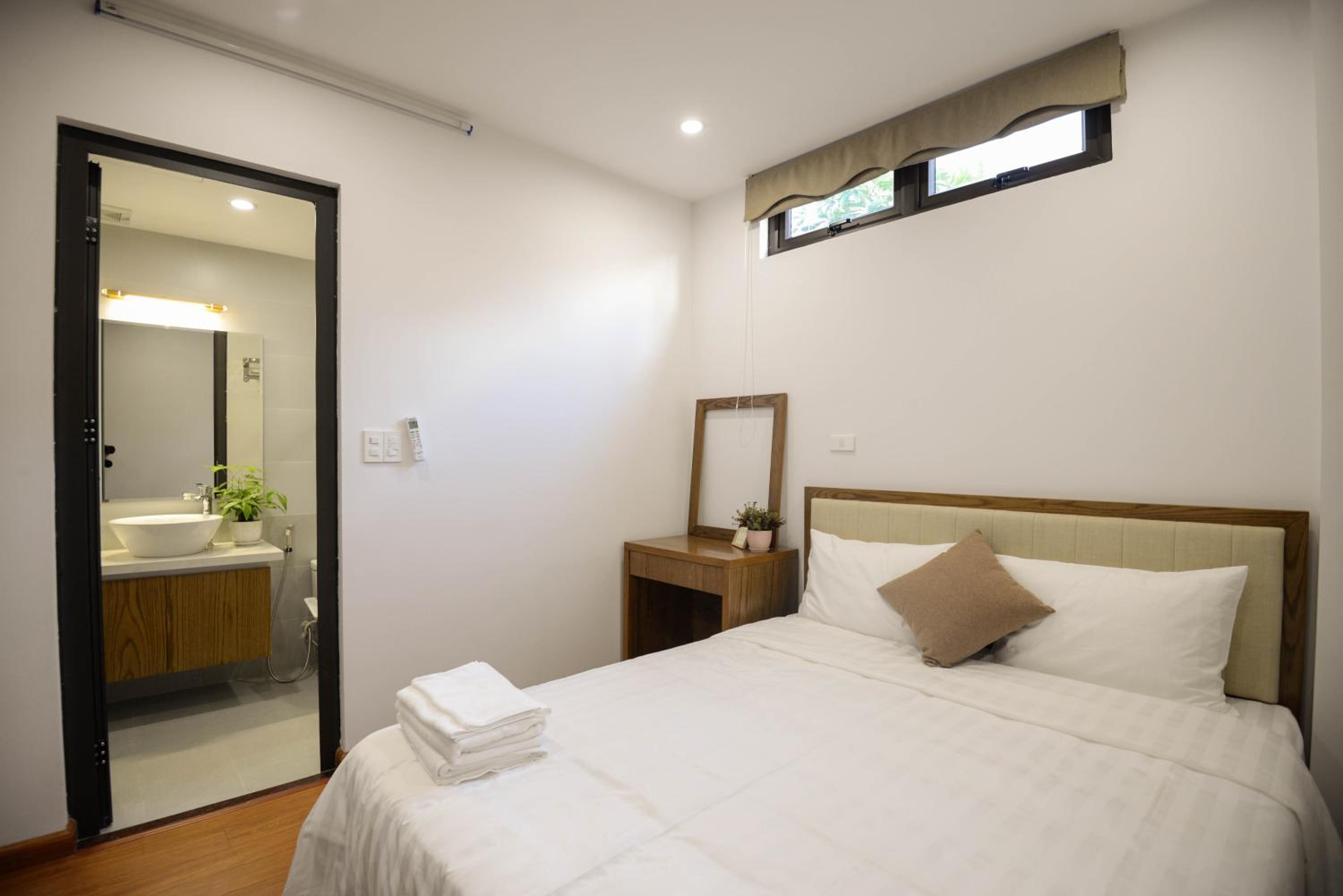 Wendy luxury apartment Linh Lang