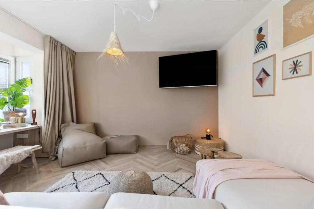 Michelle - recent gerenoveerd stijlvol appartement