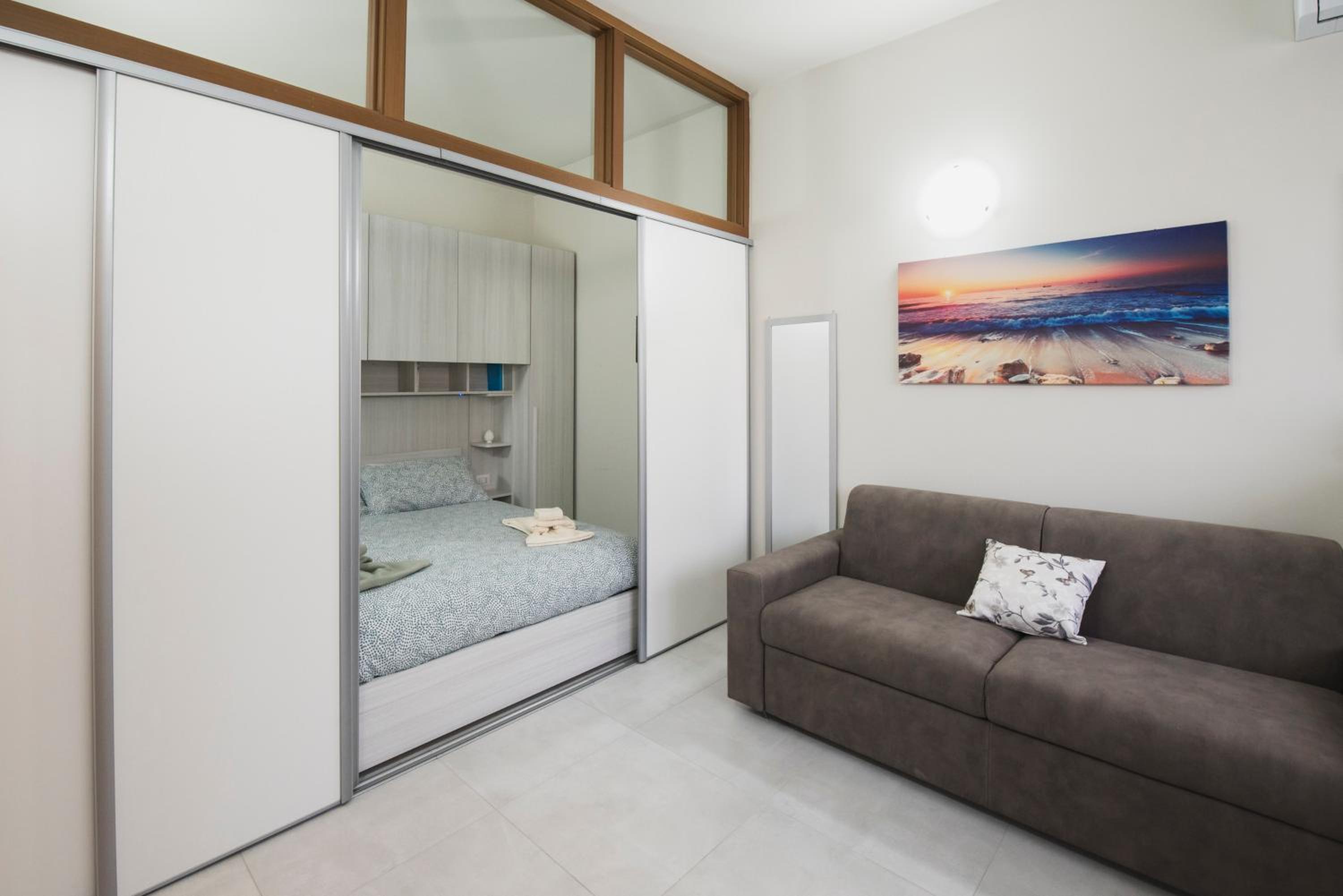 Lucy's House en Rho — hotel room