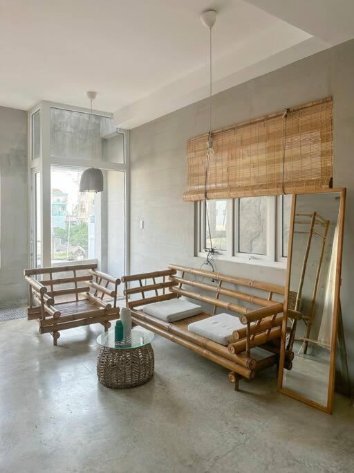 Spacious loft in foodie area