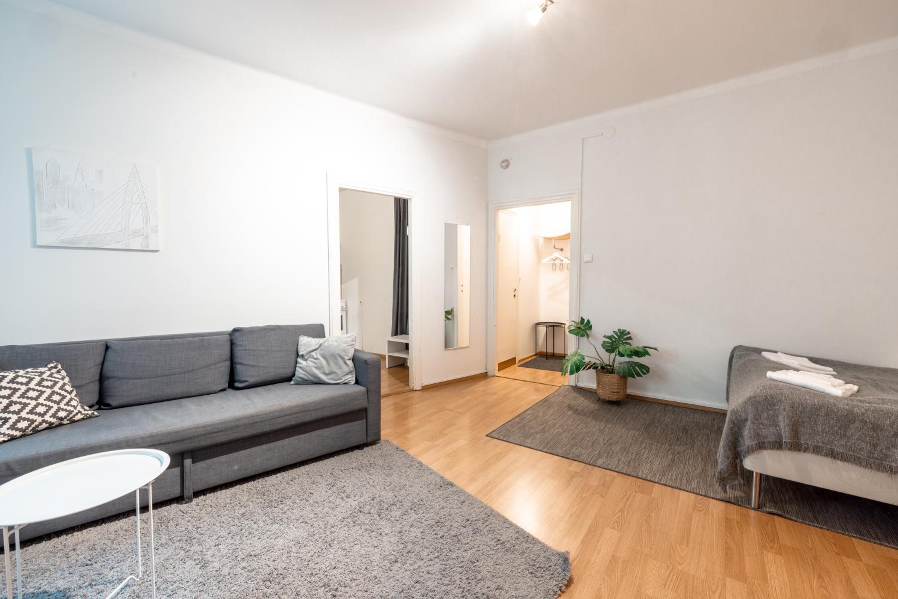 Comfy spacious apartment in Kamppi