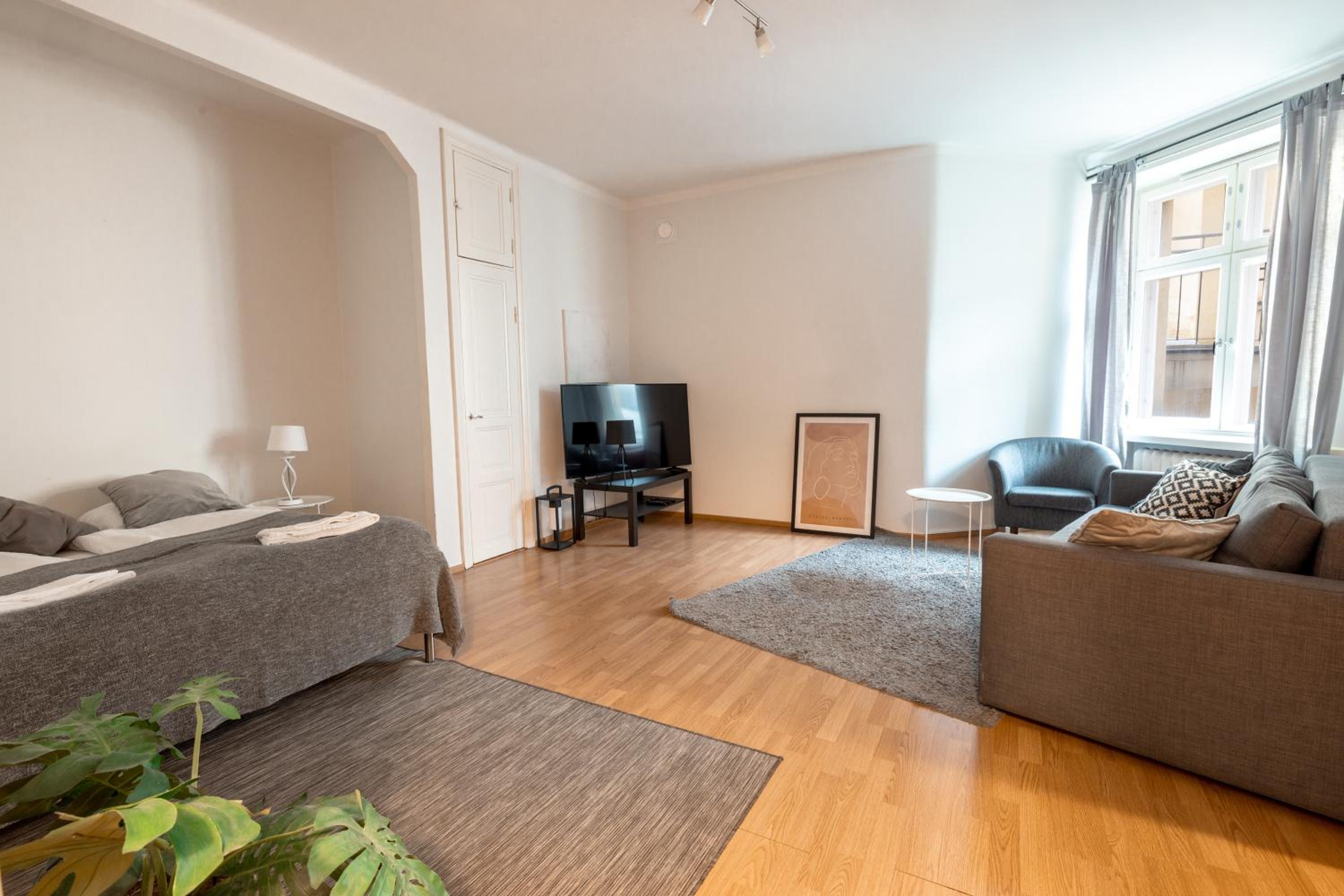 Comfy spacious apartment in Kamppi