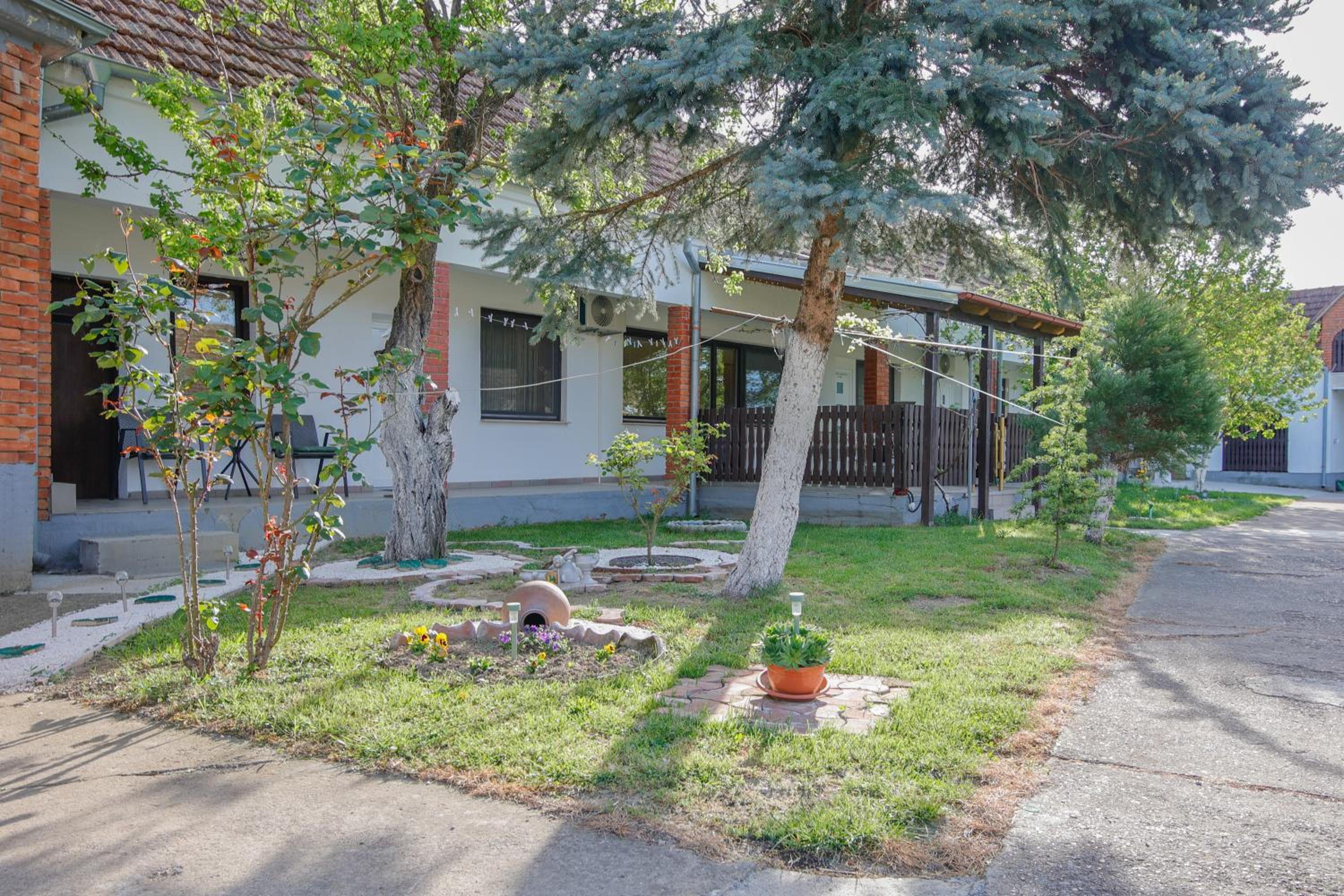 Apartman Marta i soba Maja