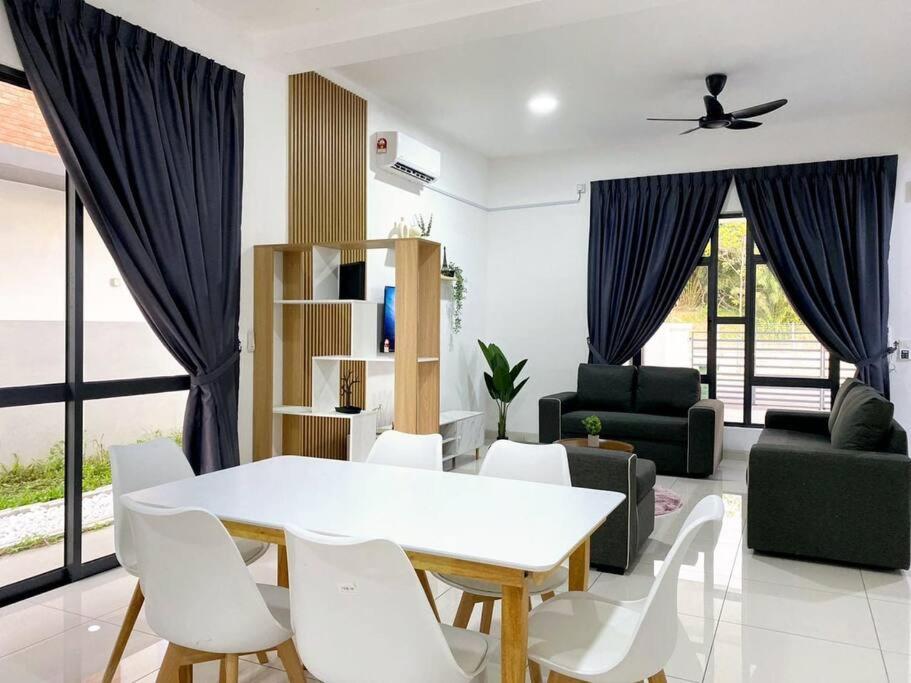 BrandNew Modern Cozy House@ALMA NEAR JUSCO photo 2