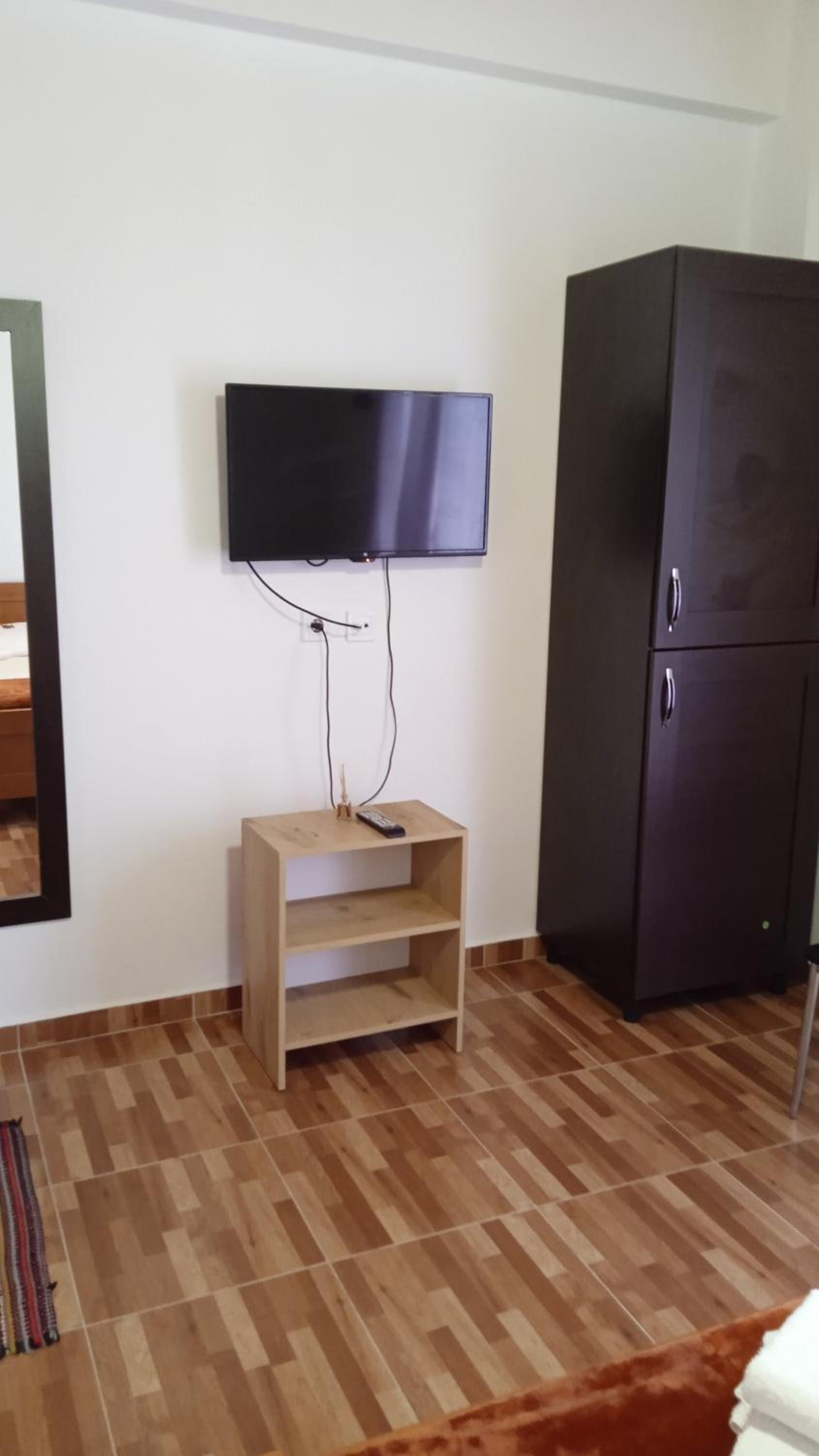 Tolis Rooms