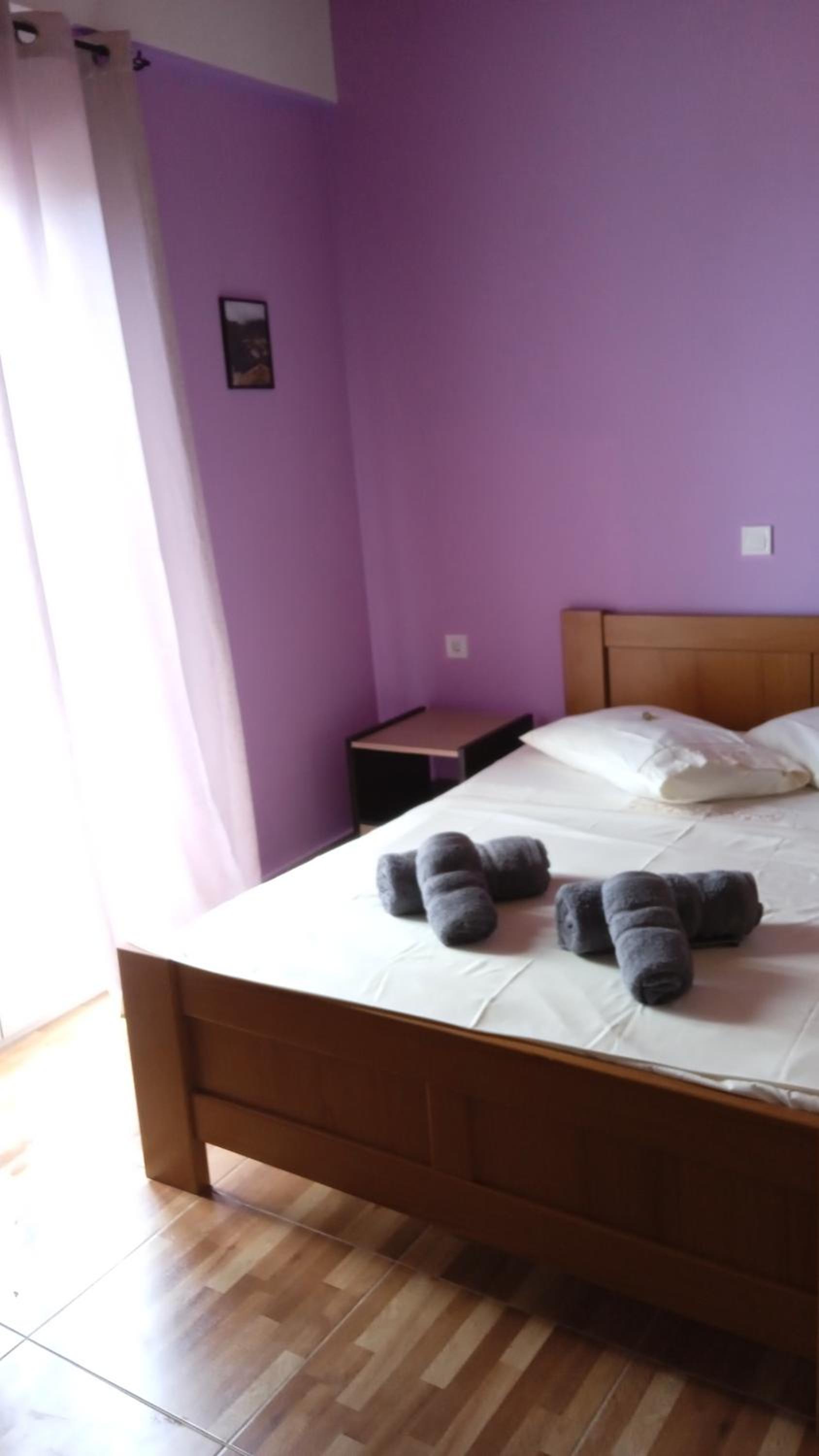Tolis Rooms
