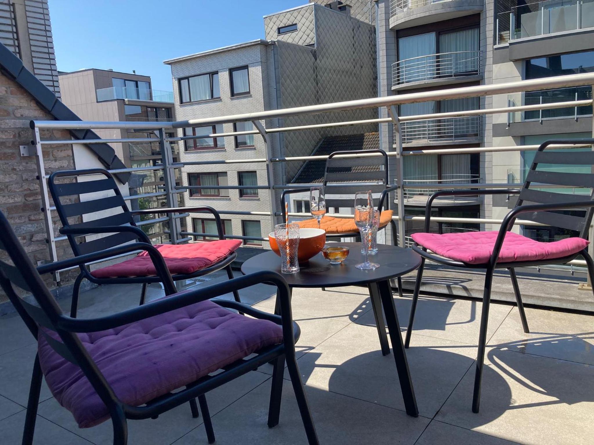 Spacious penthouse for 8 people in the city centre