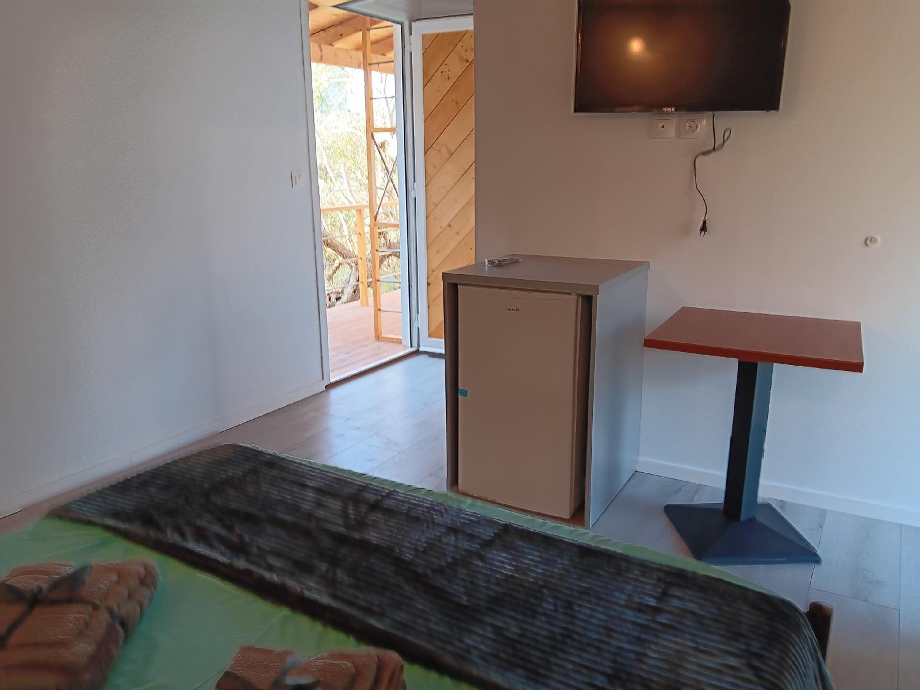 Tolis Rooms