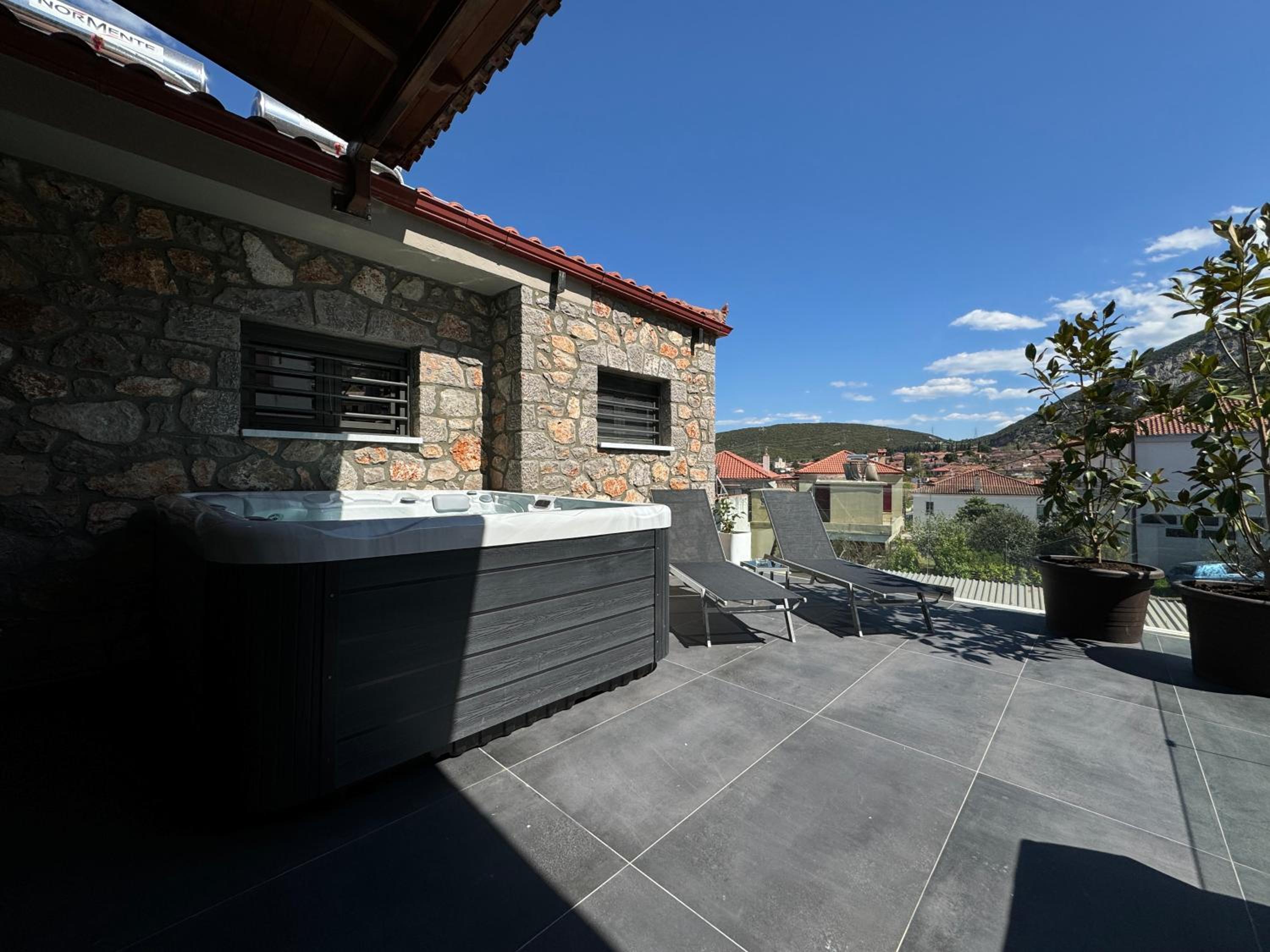 Amfikleias Earth houses view 3