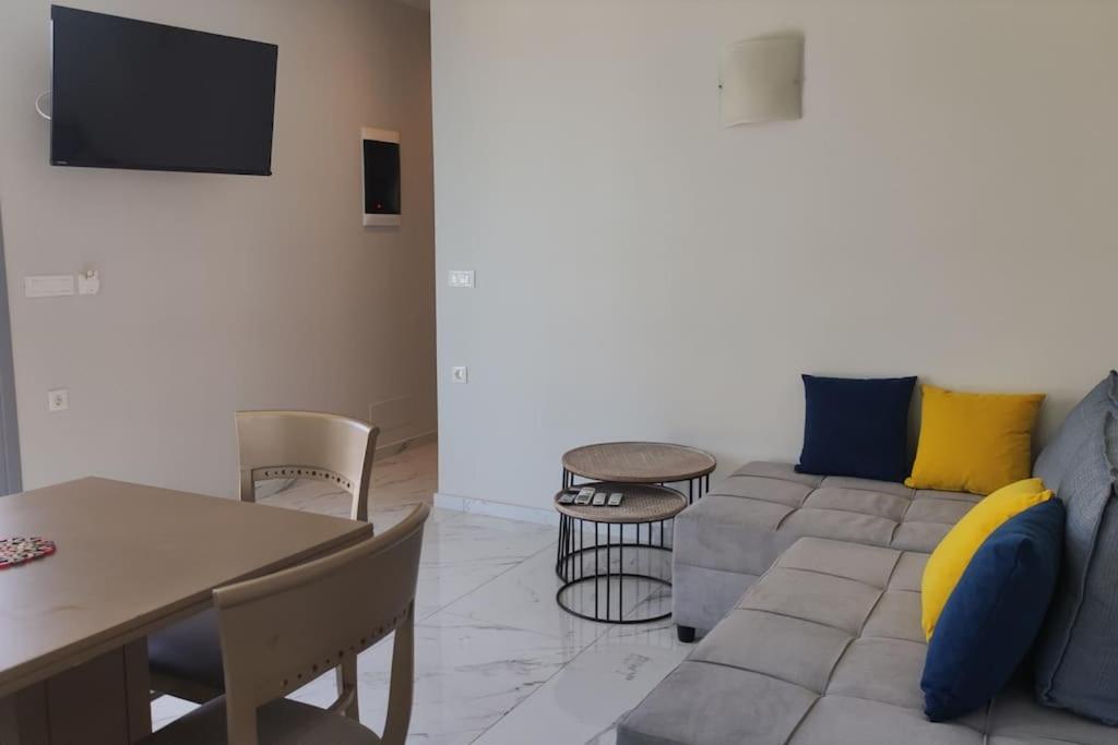SUITE Thalassa - with Jacuzzi view 5