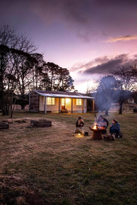 Cabin in the Snowy Mtns - Moonbah
