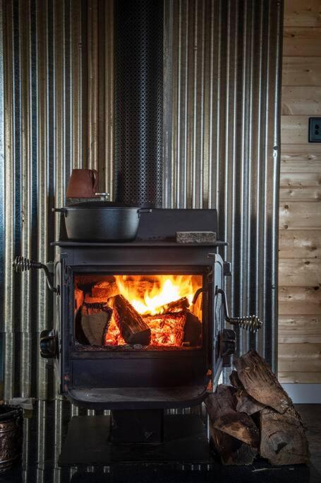 Cabin in the Snowy Mtns - Moonbah