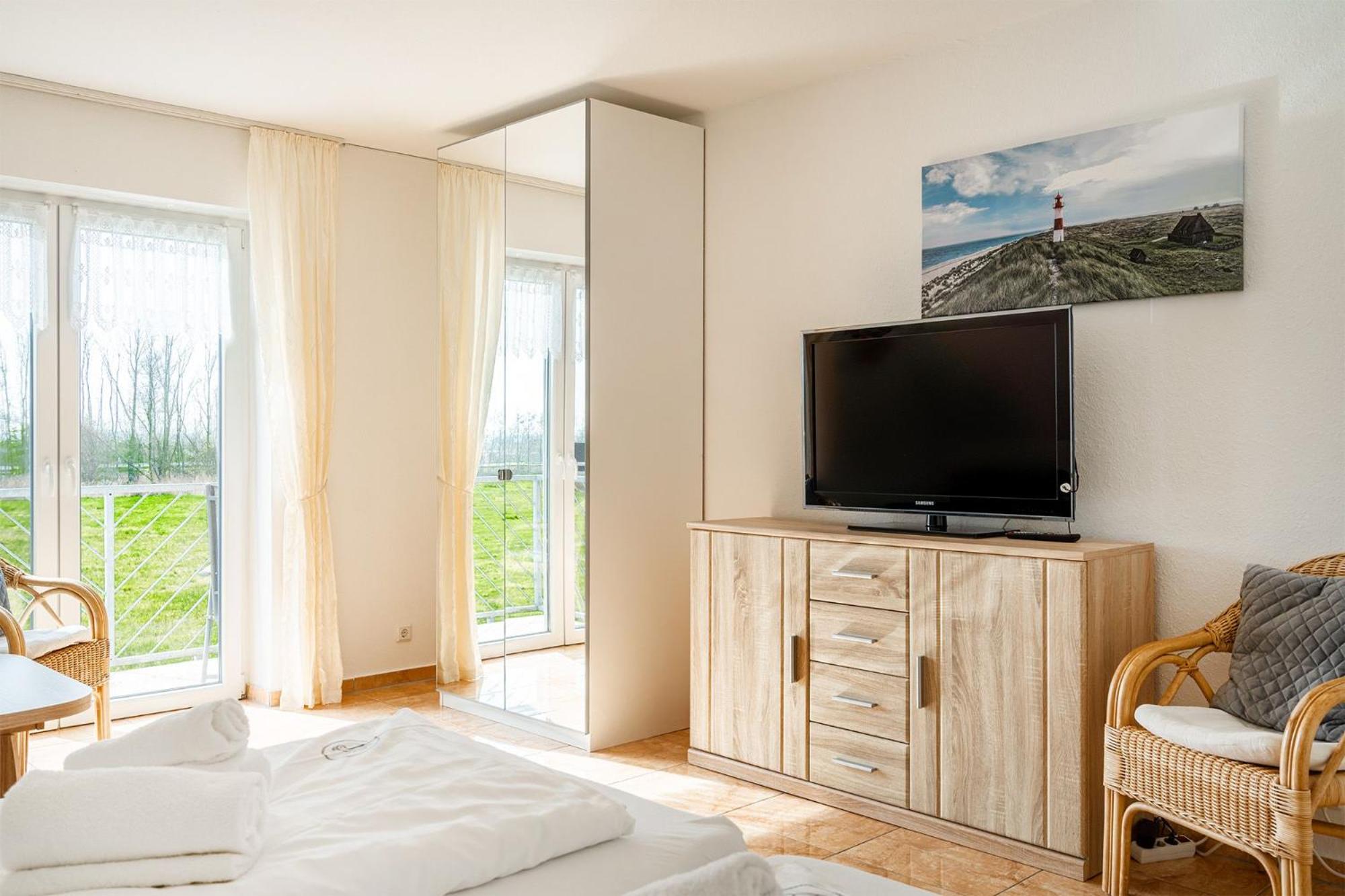 Christine, Obergeschoss mit Balkon und Weitsicht