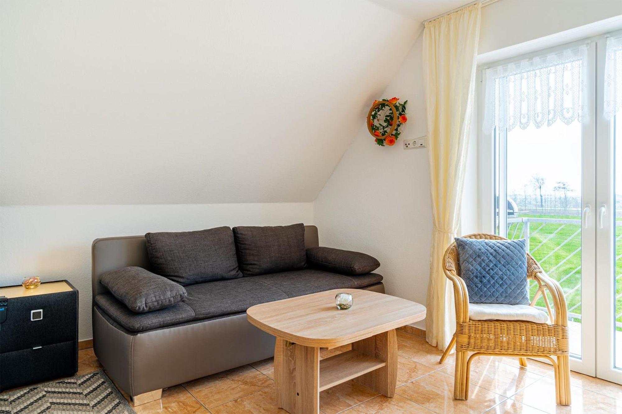 Christine, Obergeschoss mit Balkon und Weitsicht