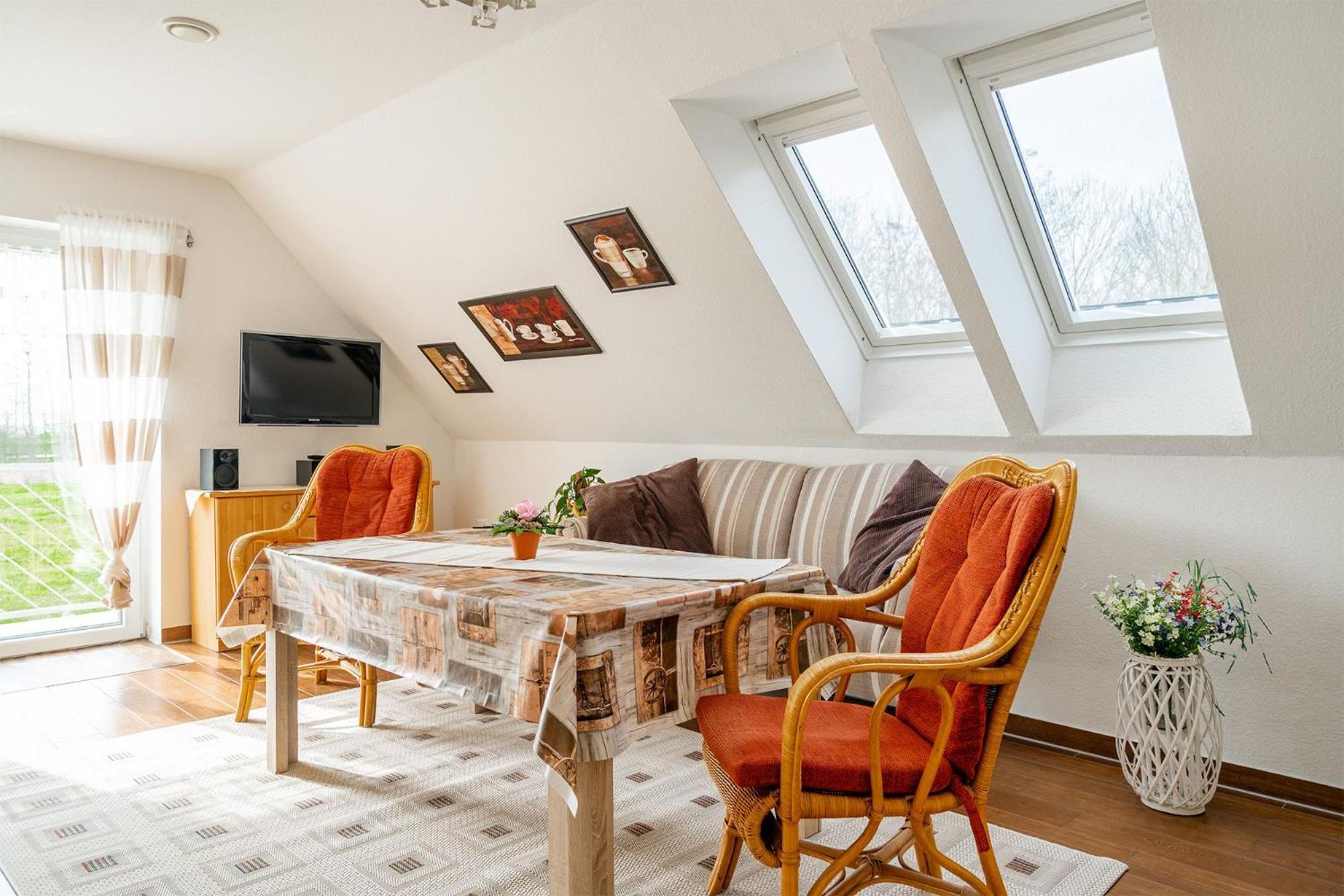 Christine, Obergeschoss mit Balkon und Weitsicht