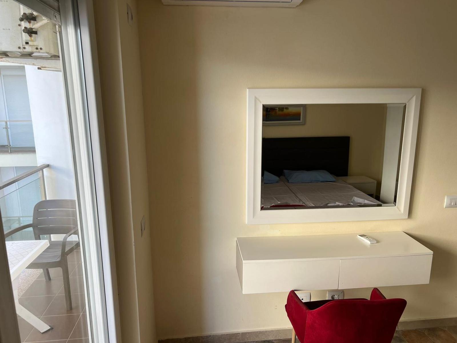 shengjin apartaments