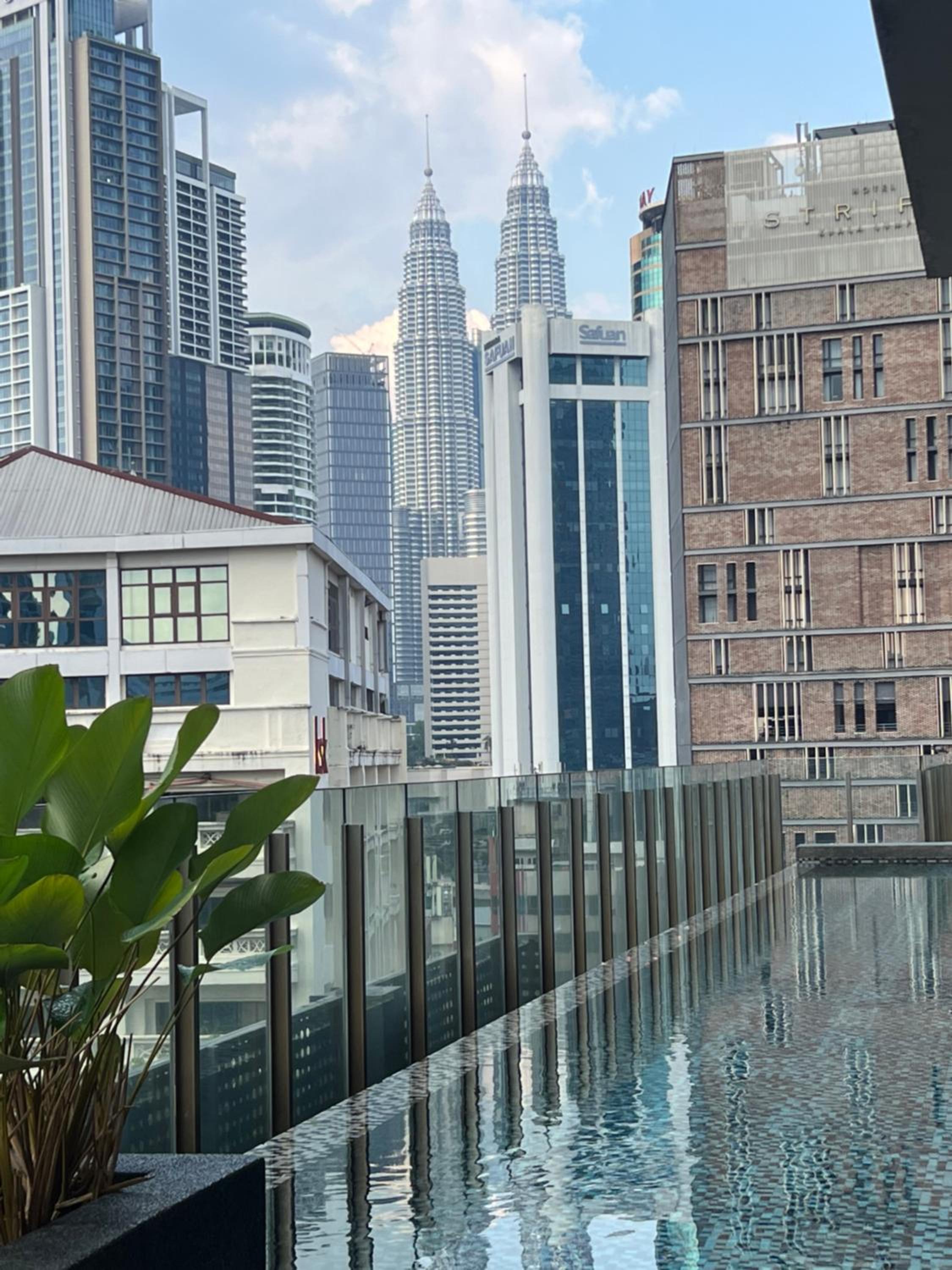 Anggun KL Mal