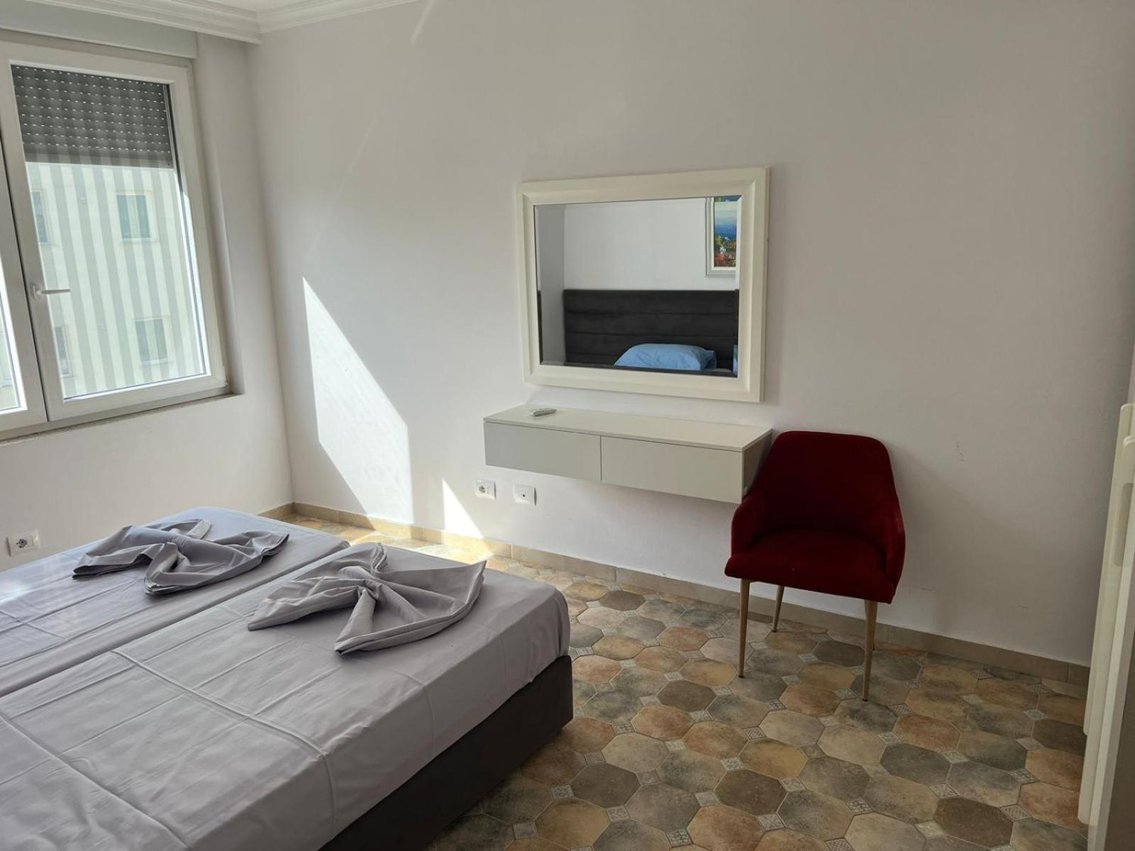 shengjin apartaments