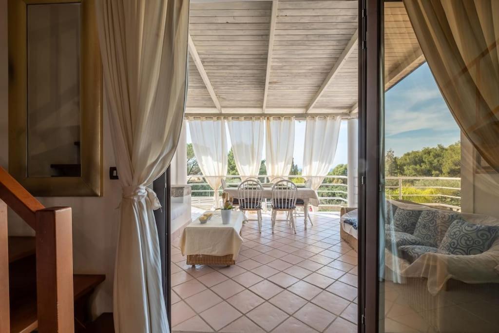 House, just 1 minute from the beach view 5