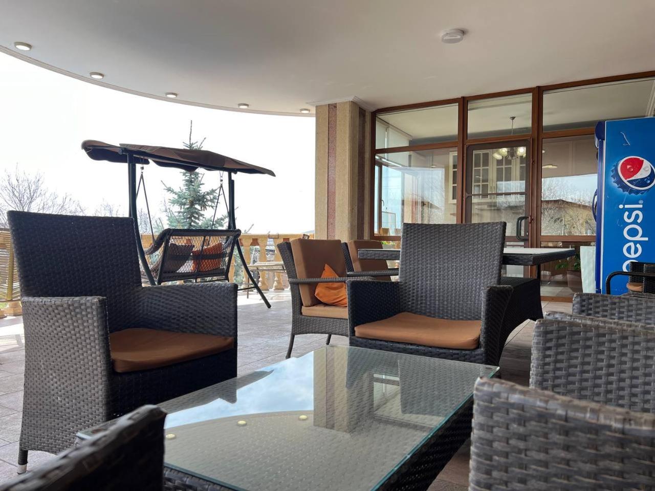 Villa Nor Hachn, Kotayq