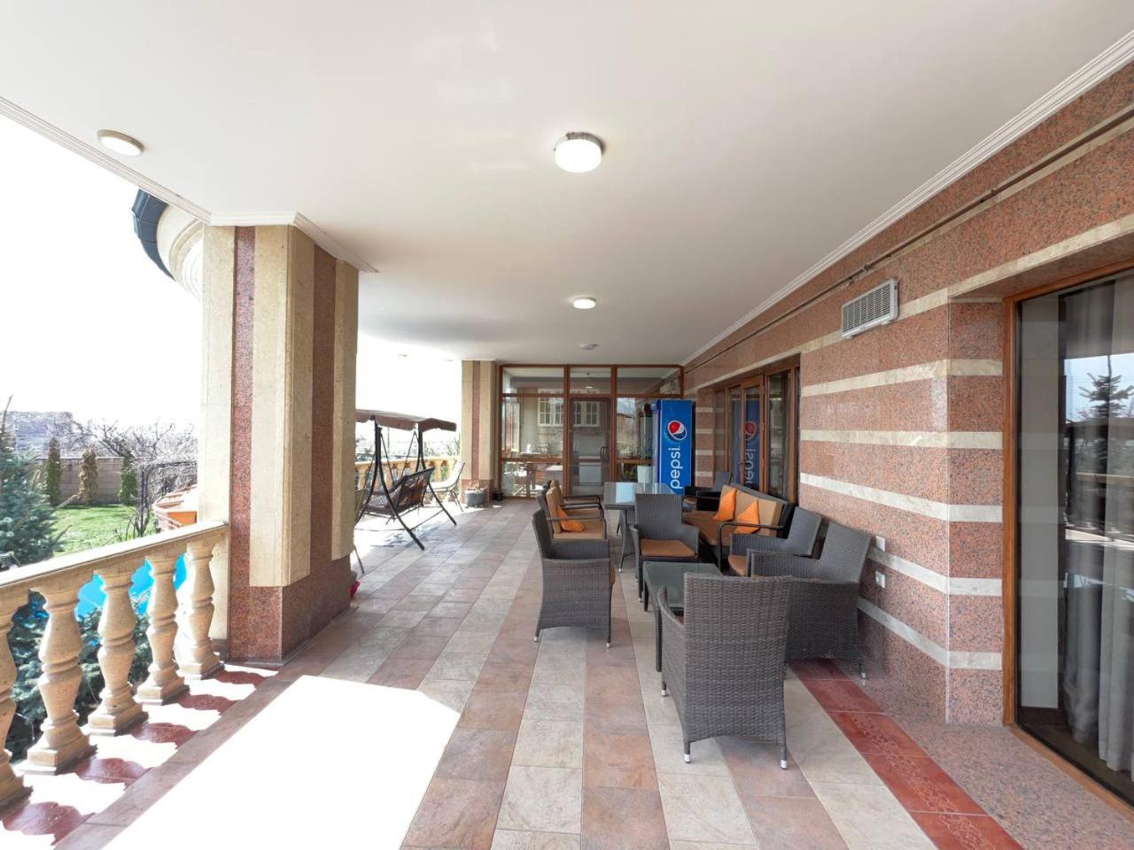 Villa Nor Hachn, Kotayq