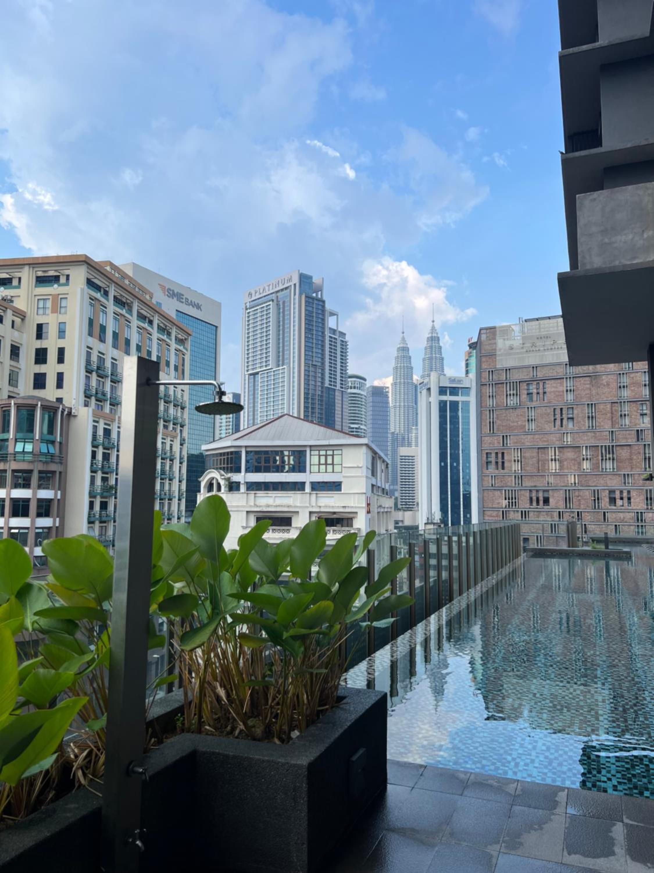 Anggun KL MY