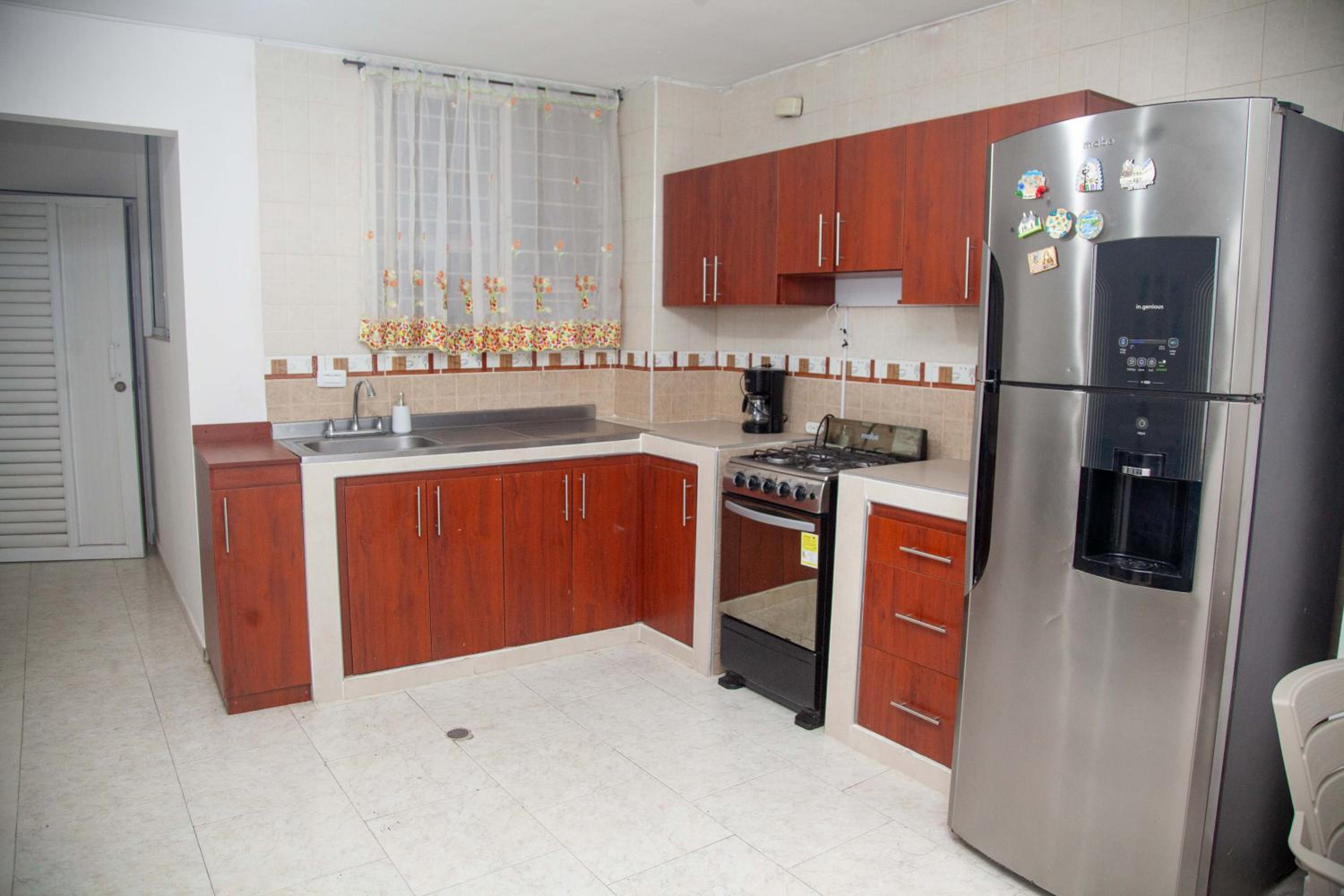 Casa de 4 habitaciones, excelente ubicación