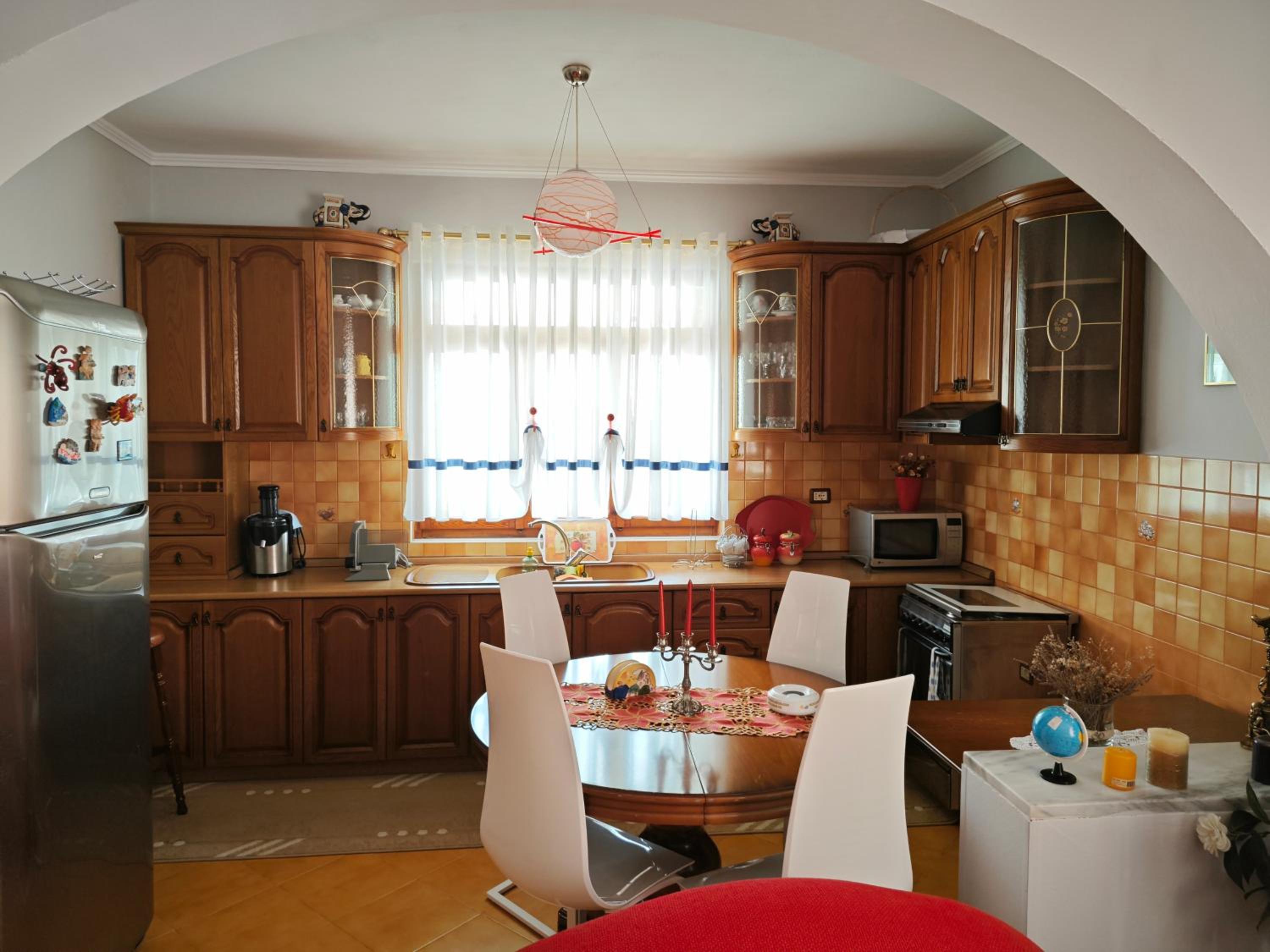 Niko's House