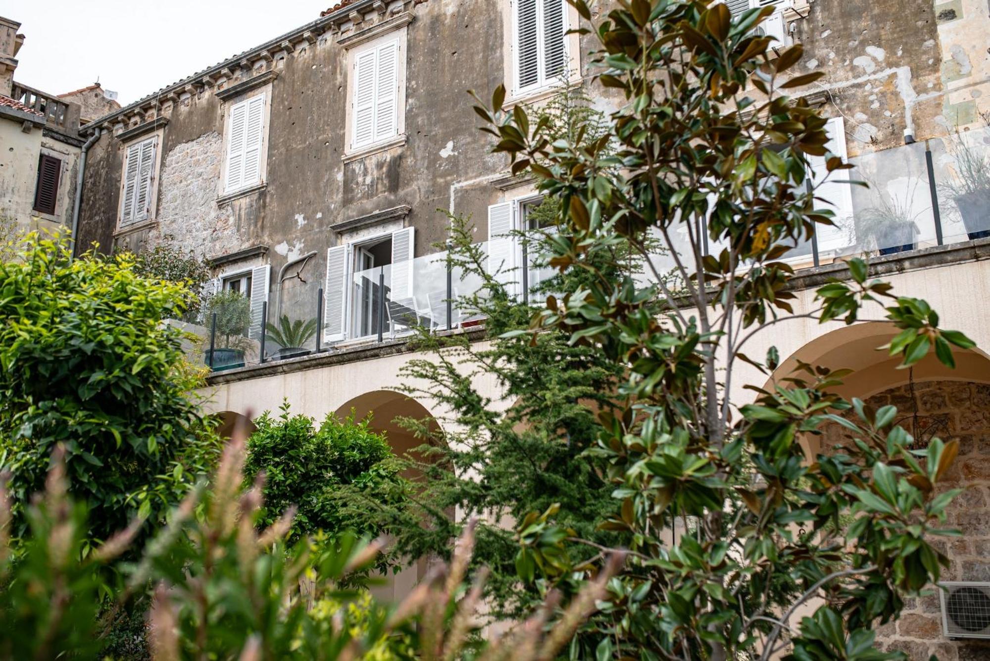 SECRET GARDEN APARTMENT by DuHomes